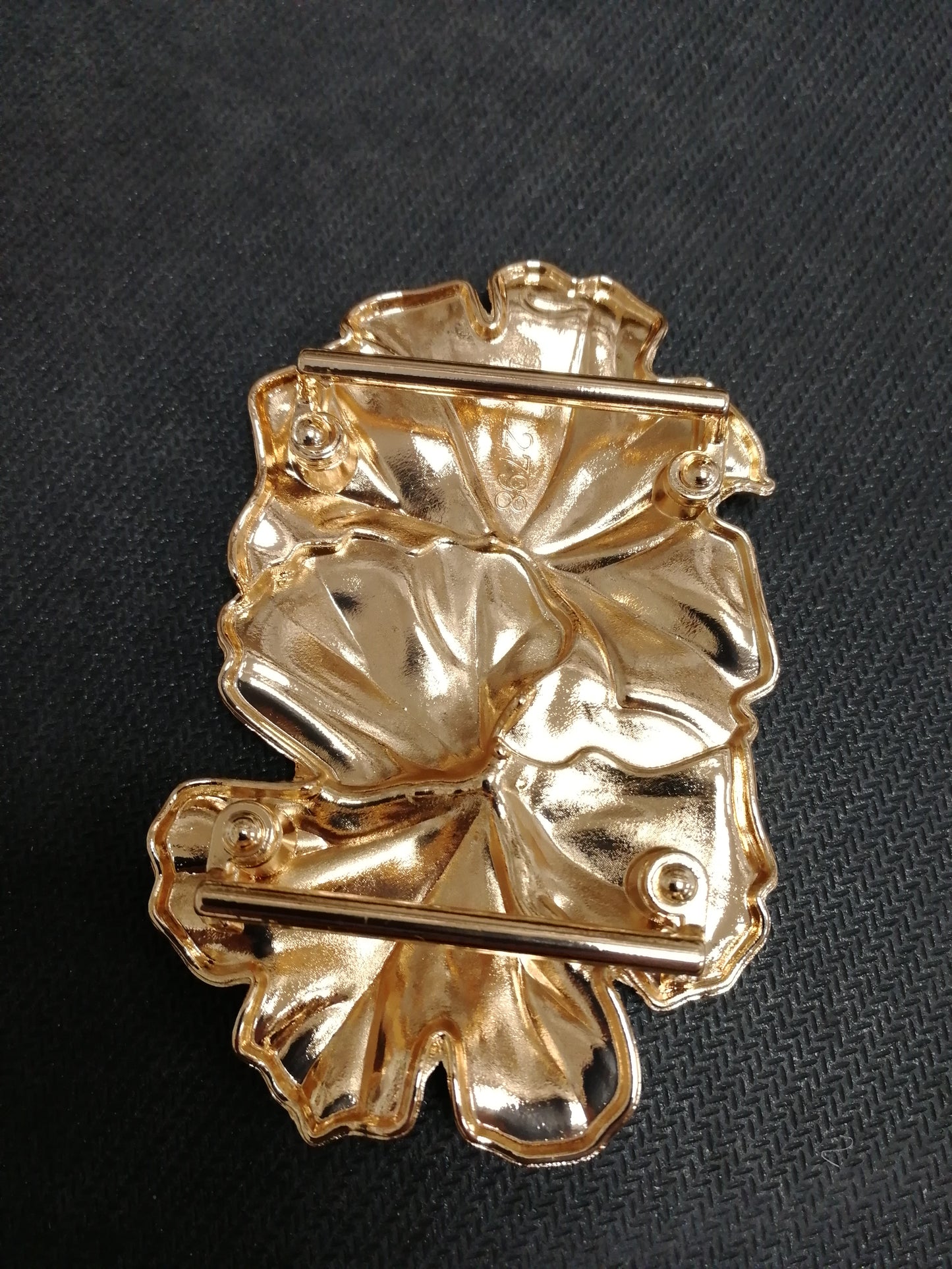 Double Leaf buckle , odd buckle, Patterned buckle, buckles, swimwear buckle, fashion buckle, gold buckle,