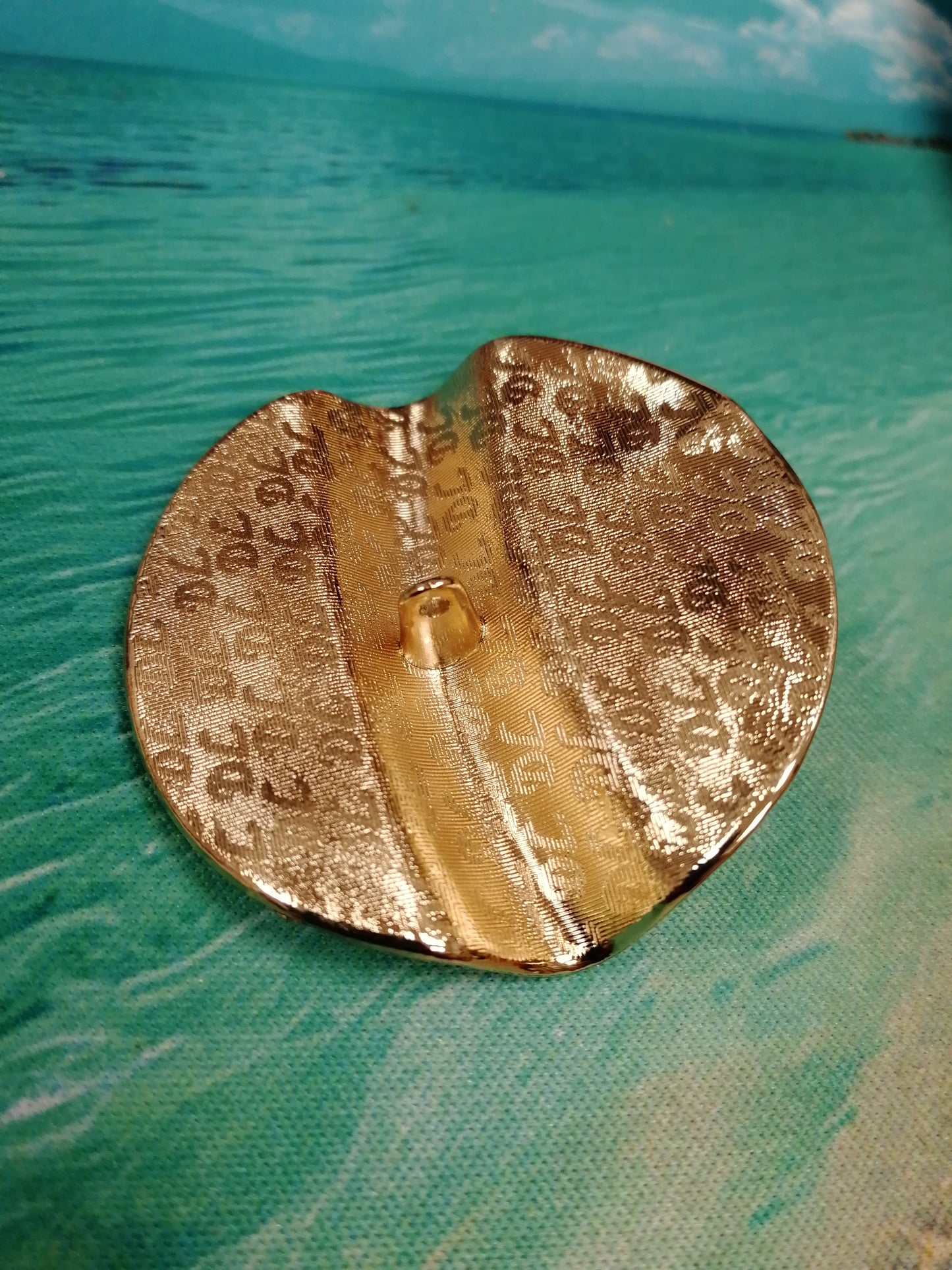 4.5cm round Hammered button, gold buttons, large buttons,