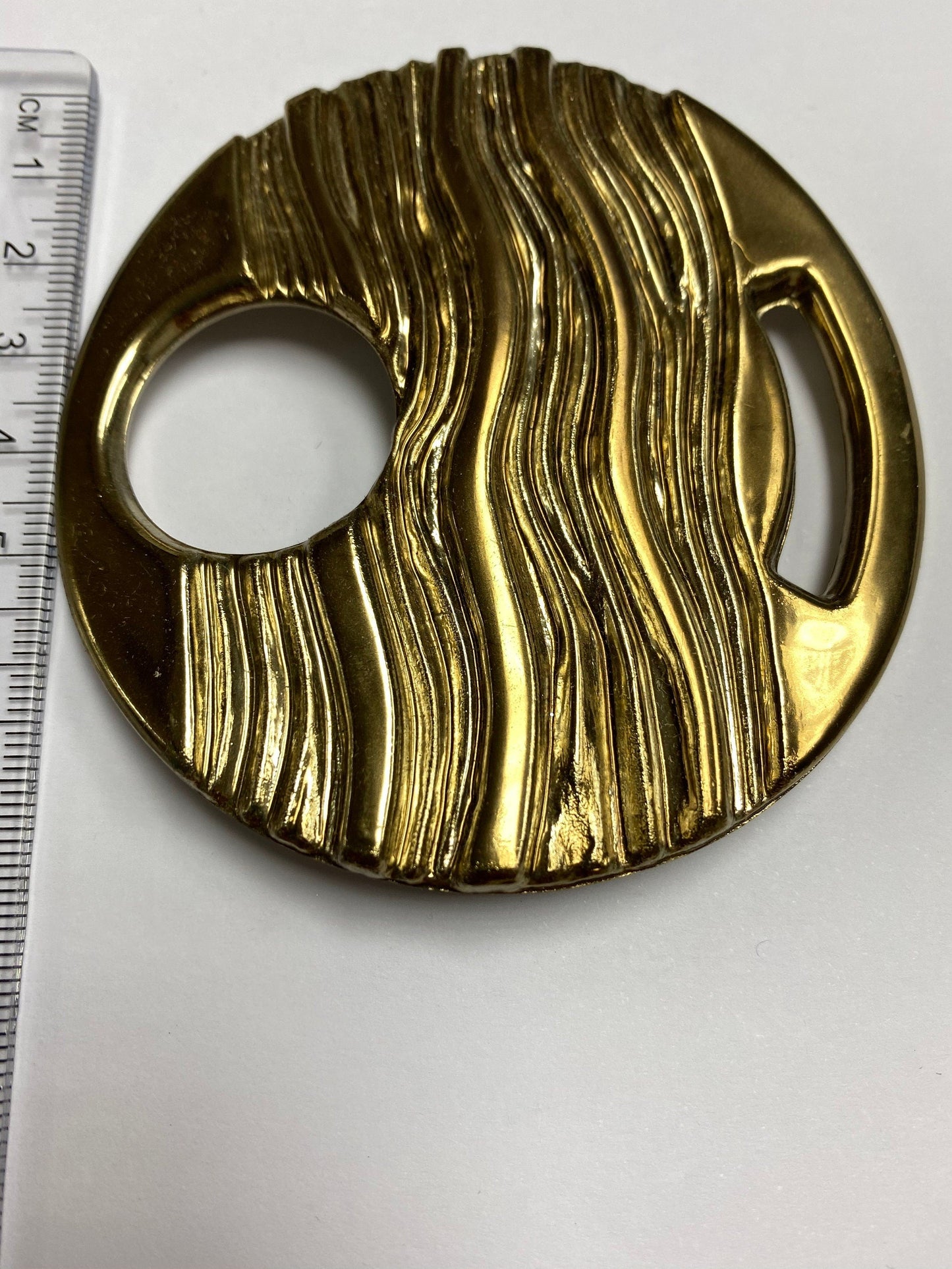 2pcs Antique Brass Round Pattered Buckle