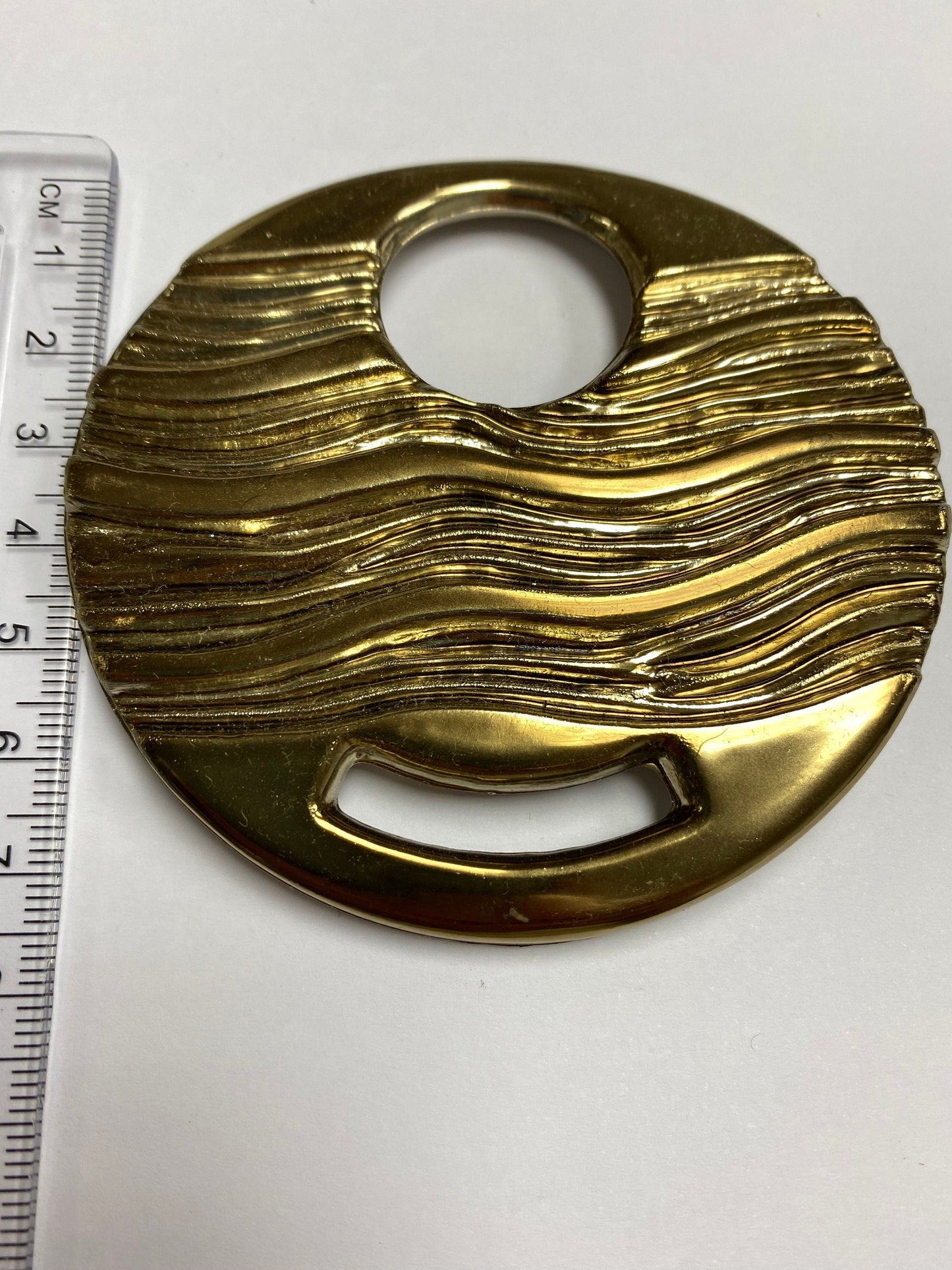 2pcs Antique Brass Round Pattered Buckle