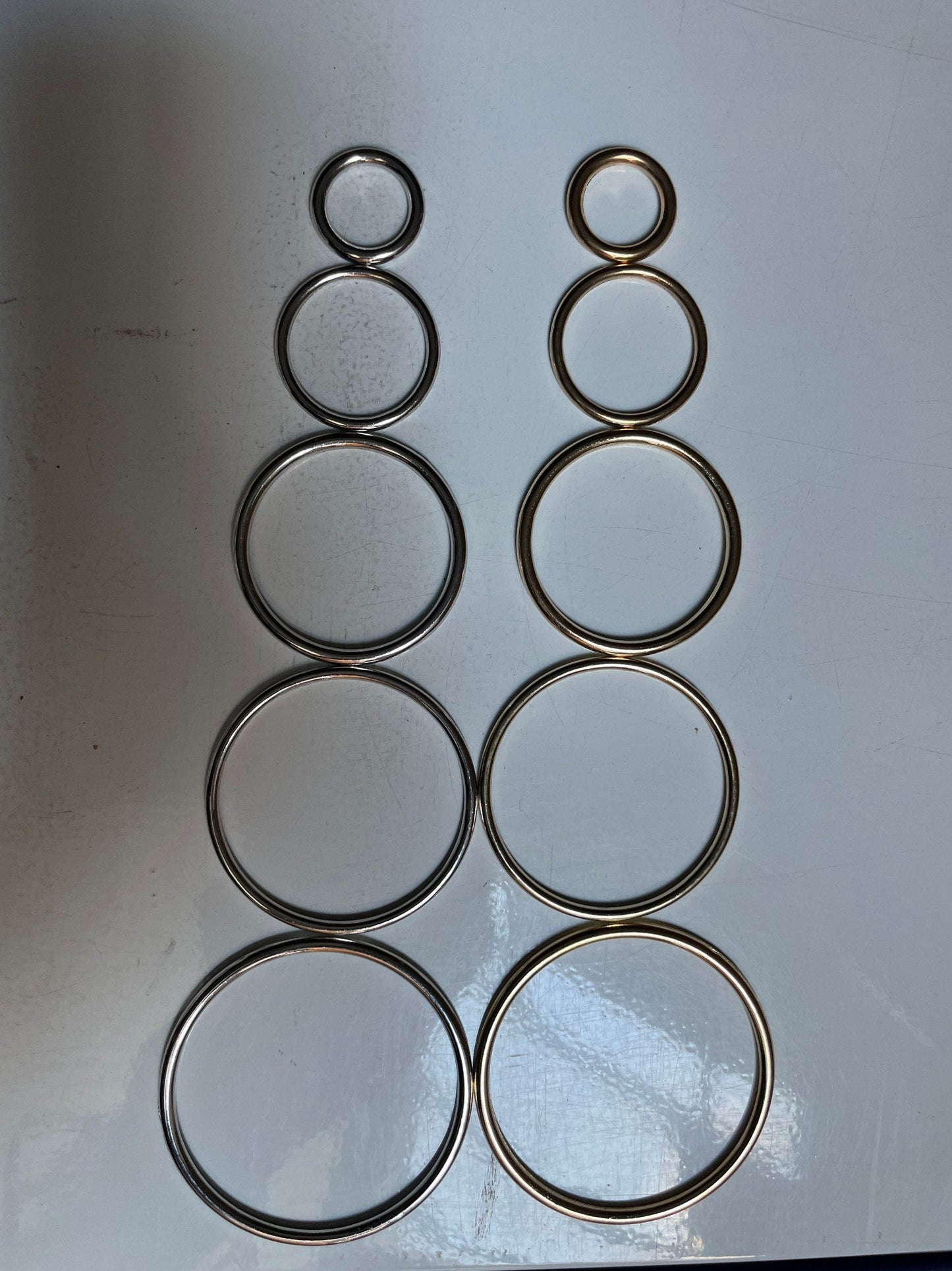 5 sizes, 4pc, Solid Metal Hoop, metal Rings, Silver and Gold, metal buckle, napkin rings, swimwear rings, rings, hoops, round ring