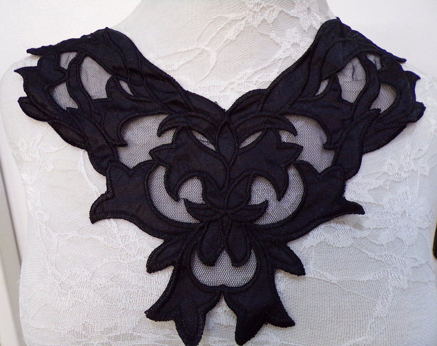 Black Neck Trim, Floral neck trim, Velvet mesh neck trim, Velvet Applique for dress, top