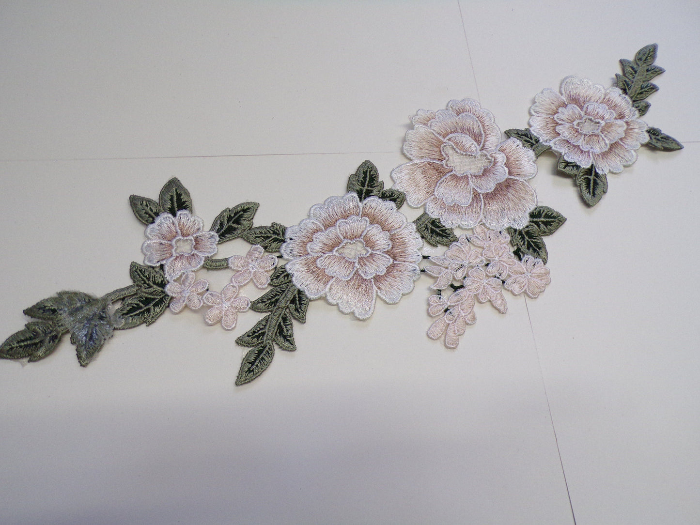 Embroidered Rose flower patch, Flower applique, Decor Clothing, Bags