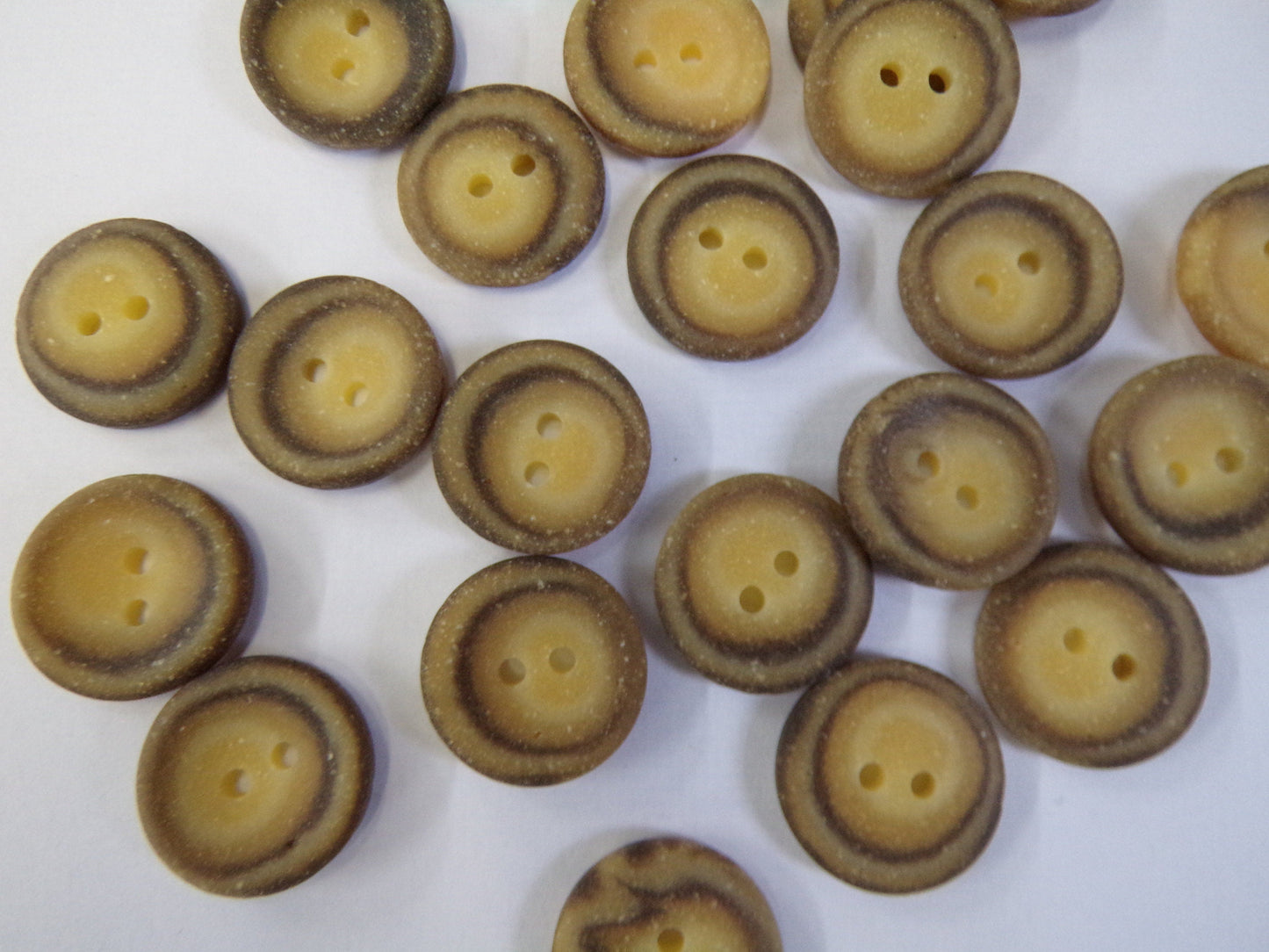 6 pcs Brown Matt Buttons, 2-hole 18mm 28L, Vintage Style, Shirt Buttons, Coat Buttons, Sewing Button