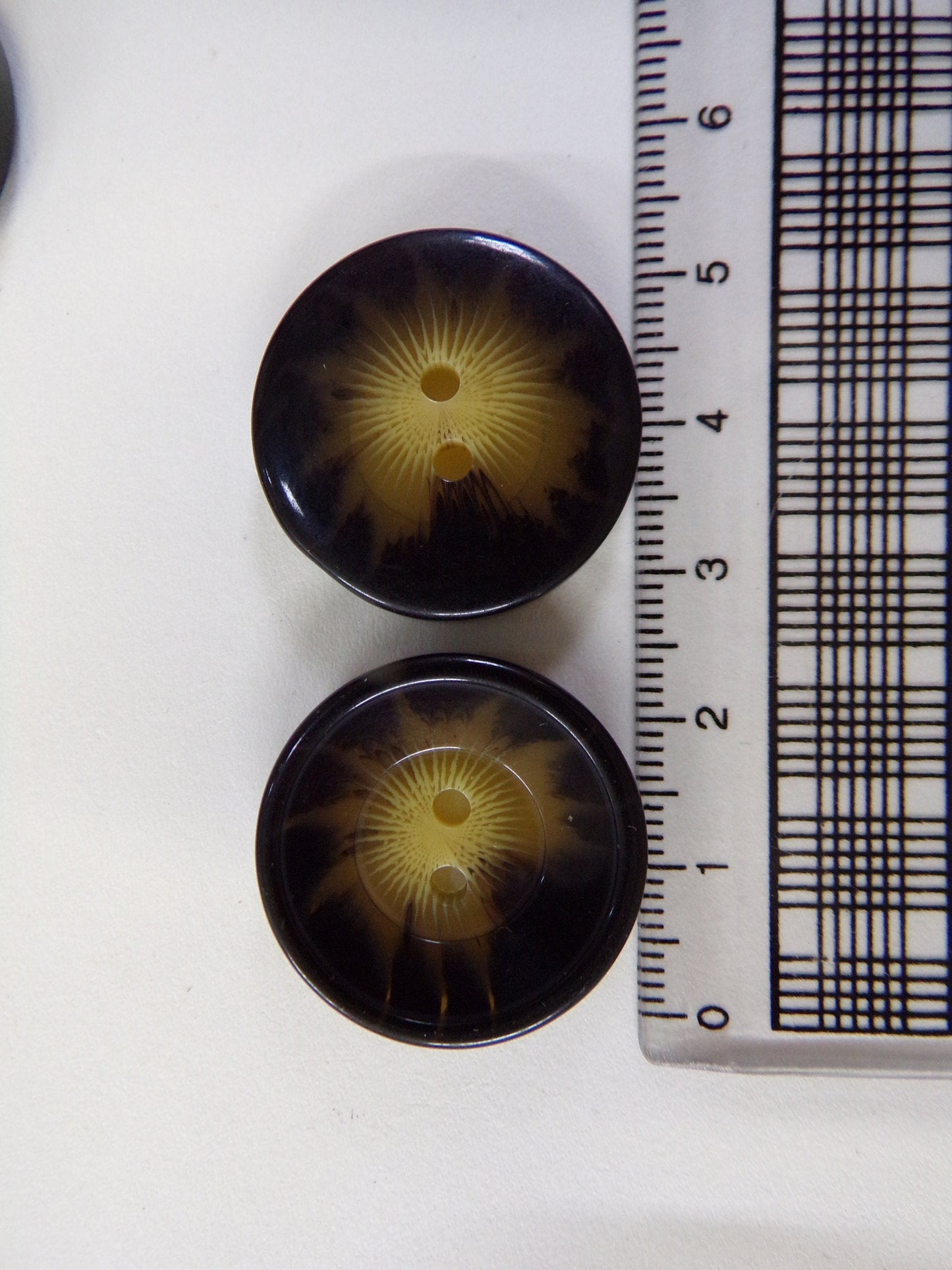 Horn buttons 15mm(24L), 19mm(30L), 25mm(40L), buttons, bone buttons, black buttons, 3 sizes