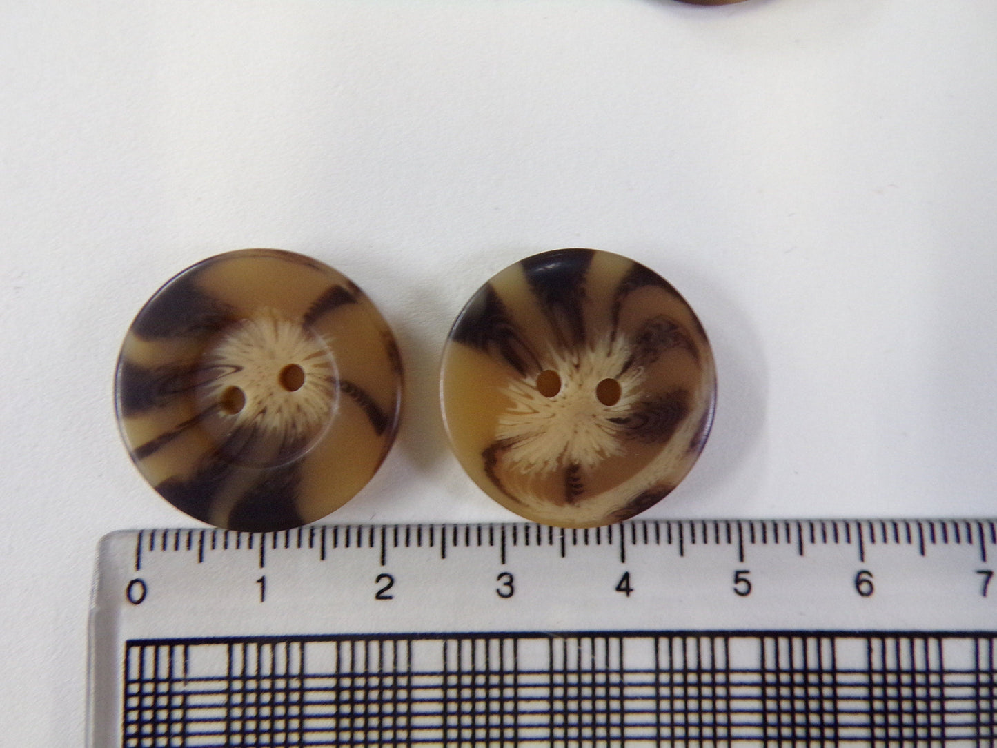 High quality Horn Buttons 23mm 36L 2 or 4 hole