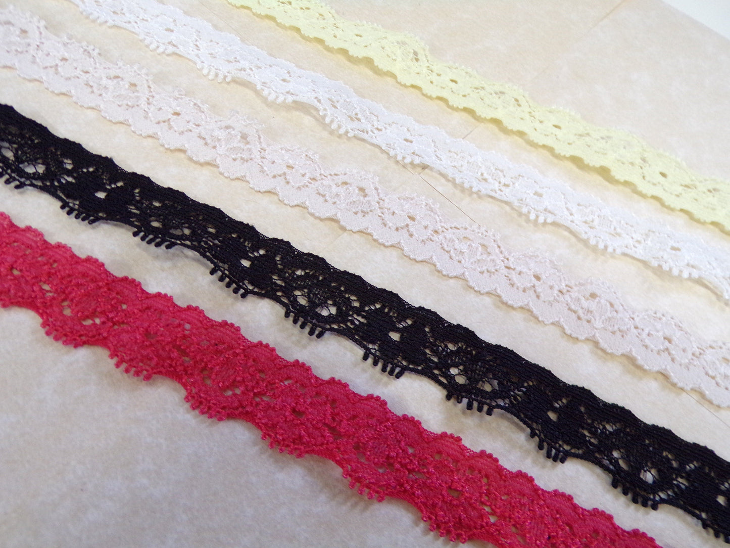 Stretch Lace Trim 1.5cm wide, Sewing, Ribbon, Craft, Dress, Lingerie