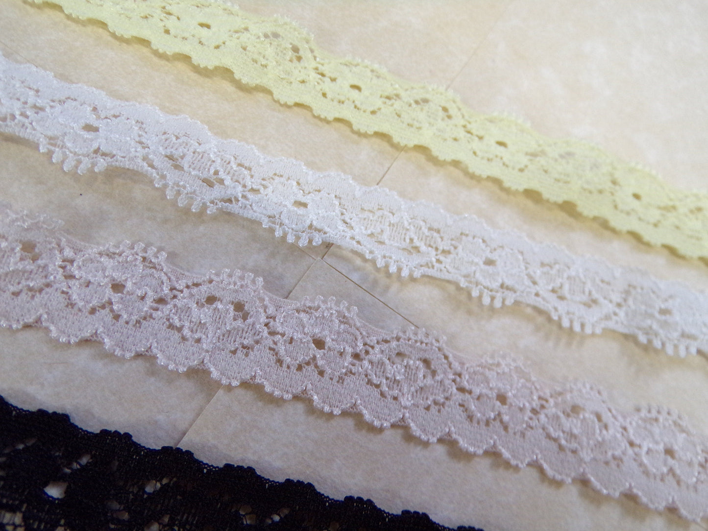 Stretch Lace Trim 1.5cm wide, Sewing, Ribbon, Craft, Dress, Lingerie