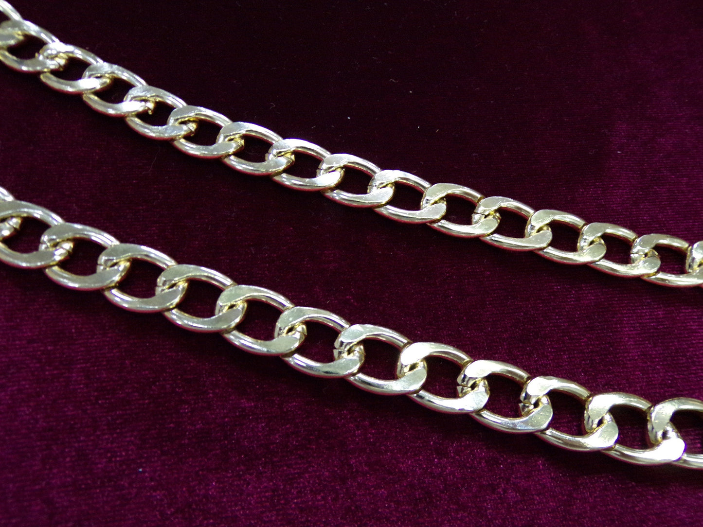 15mm Gold Metal Link Chain Sold by the Metre Jewellery/Crafts, chunky chain, metal chain