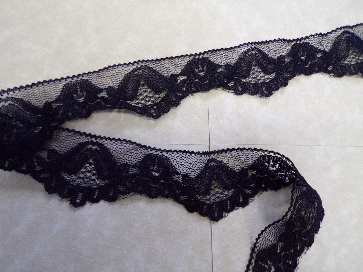 3cm wide Delicate Lace Black or White, Lingerie lace, Decorative Lace for Sewing, Craft, Dress, Top
