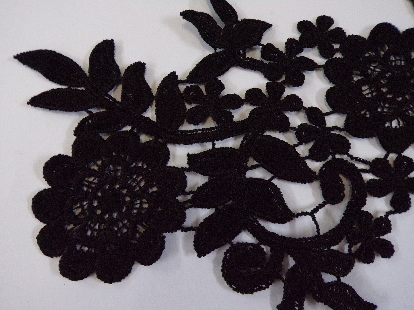 1 pair Guipure Lace Applique, Dress sewing, Crafts, sequin patch, Occasion Wear appliqué, fancy dress, Peter Pan collar