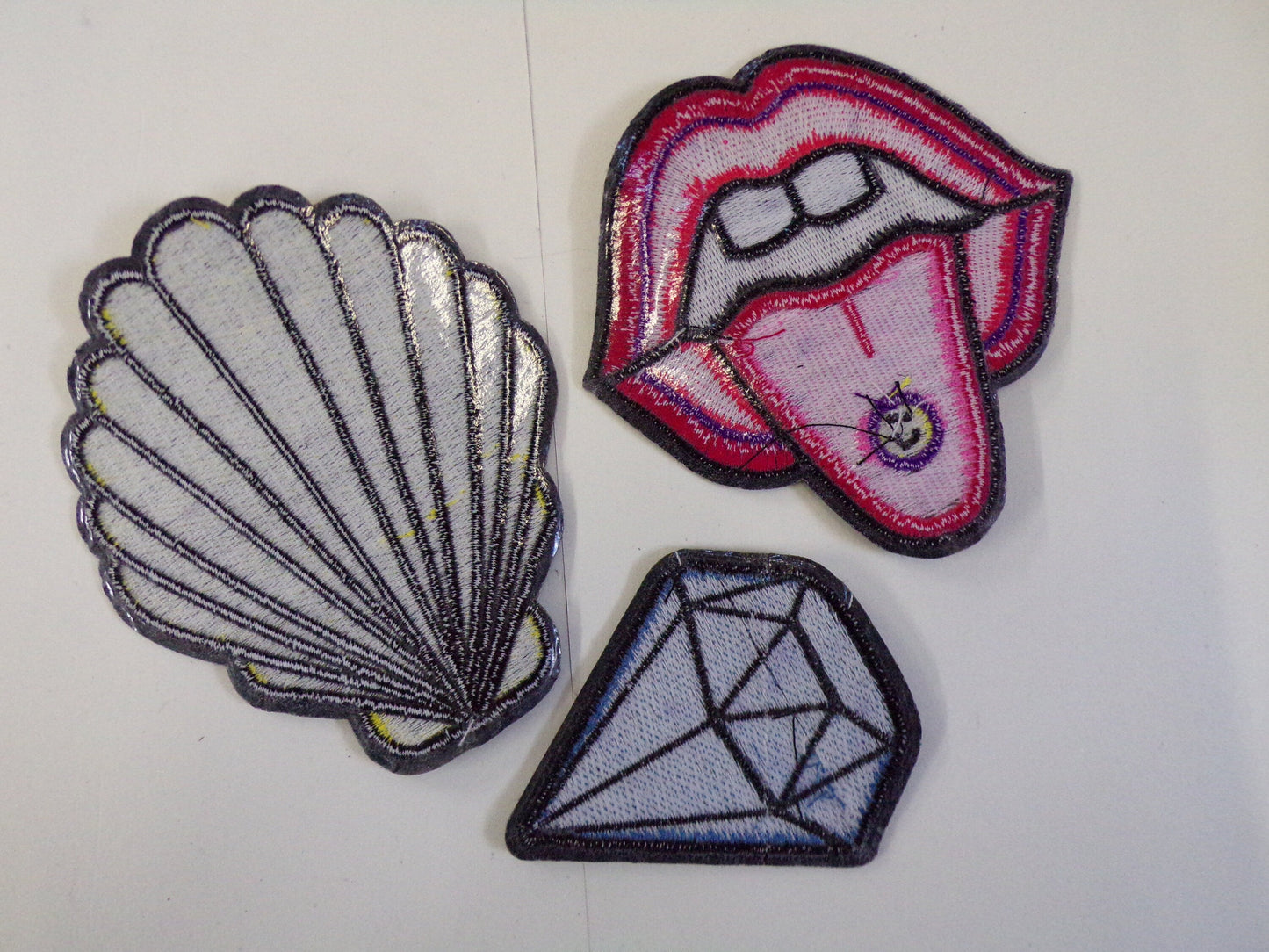 Iron on Embroidered Patch, Sewing Patch, Glue on Patch, Badge iron on, badges,