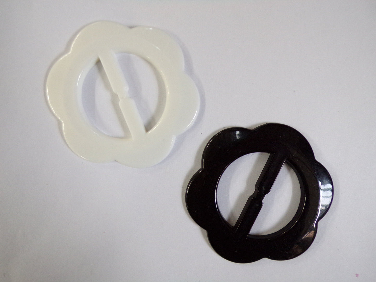 Black White Buckle, 2" Slider Buckle, 40mm 45mm bar, Sewing, Craft, daisy buckle, flower buckle, heart buckle