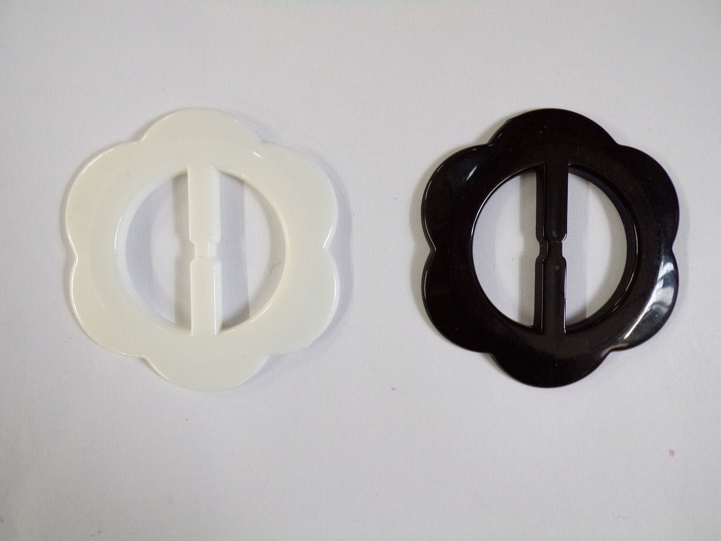 Black White Buckle, 2" Slider Buckle, 40mm 45mm bar, Sewing, Craft, daisy buckle, flower buckle, heart buckle