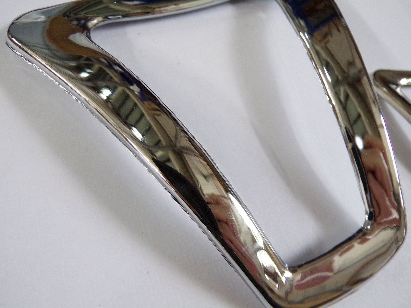Light Weight Buckle Silver Tone, Bag Clasp, Belt Buckle, Leather Craft Accessories, Swimwear buckle, Hammered buckle, Triangle buckle