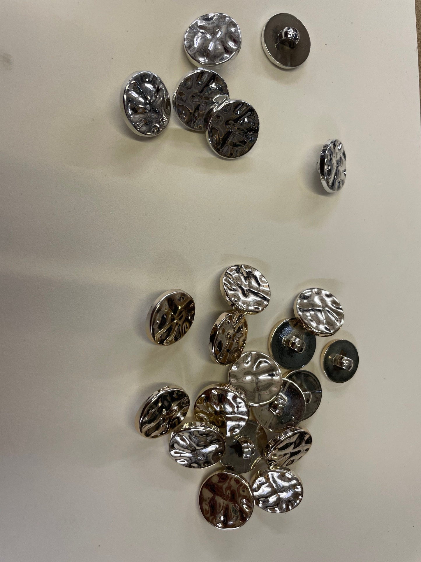 Hammered buttons, 4 sizes, Gold or Silver, fancy buttons, buttons, fashion buttons, 6 pcs, couture buttons, facet buttons