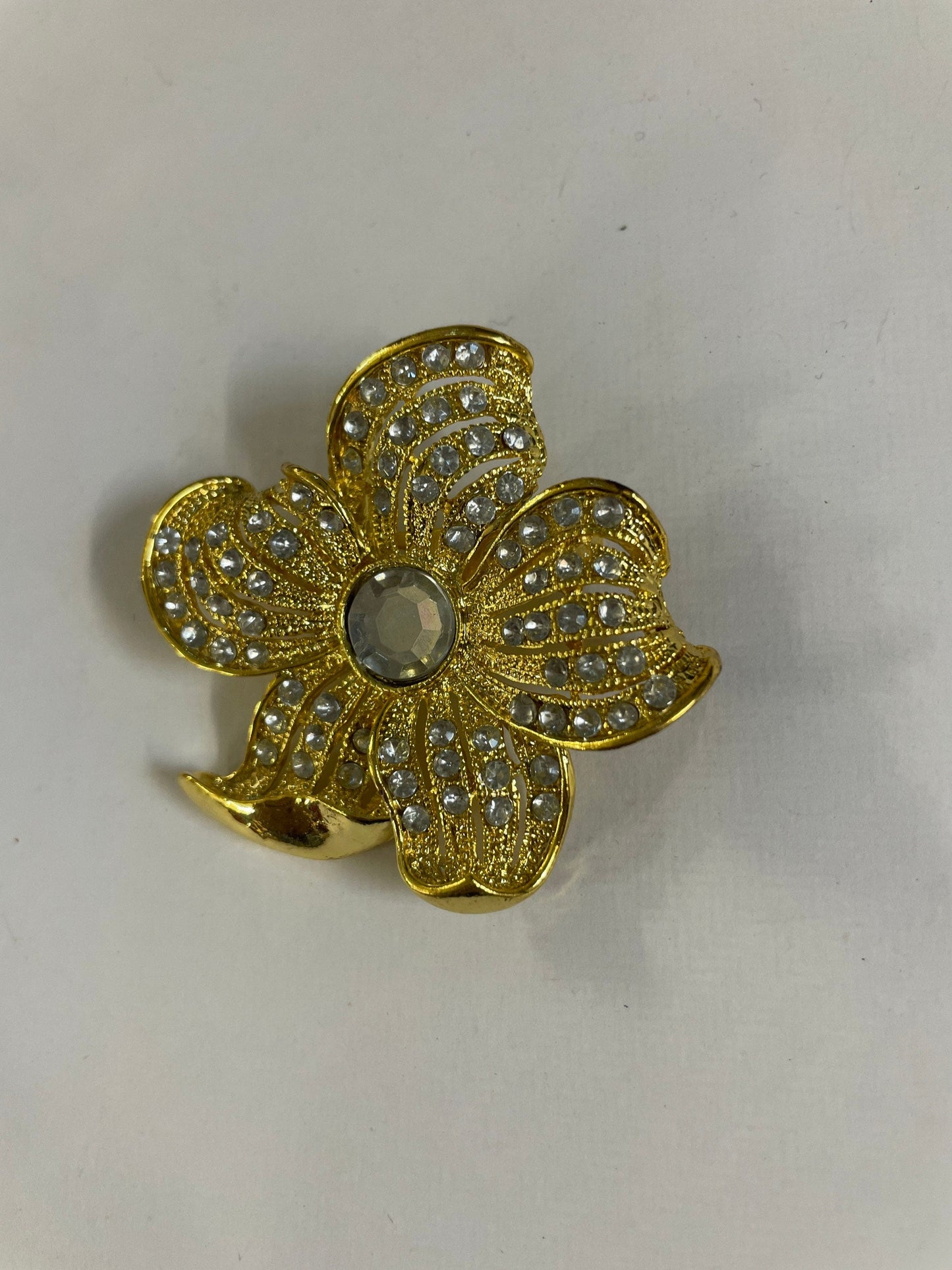 Diamante Flower Brooch, Rhinestone Jewel, 5cm Brooch, Multi Purposes brooch, Sparkling Brooch, Pin-on Brooch, brooch, Silver or Gold