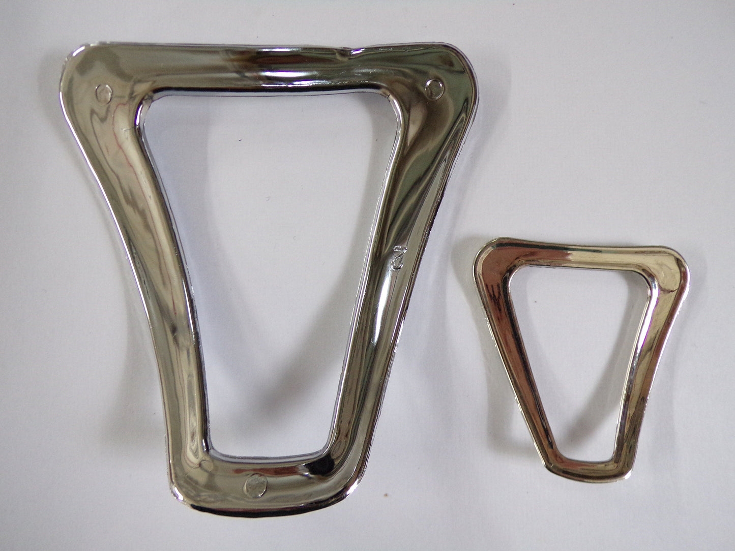 Light Weight Buckle Silver Tone, Bag Clasp, Belt Buckle, Leather Craft Accessories, Swimwear buckle, Hammered buckle, Triangle buckle