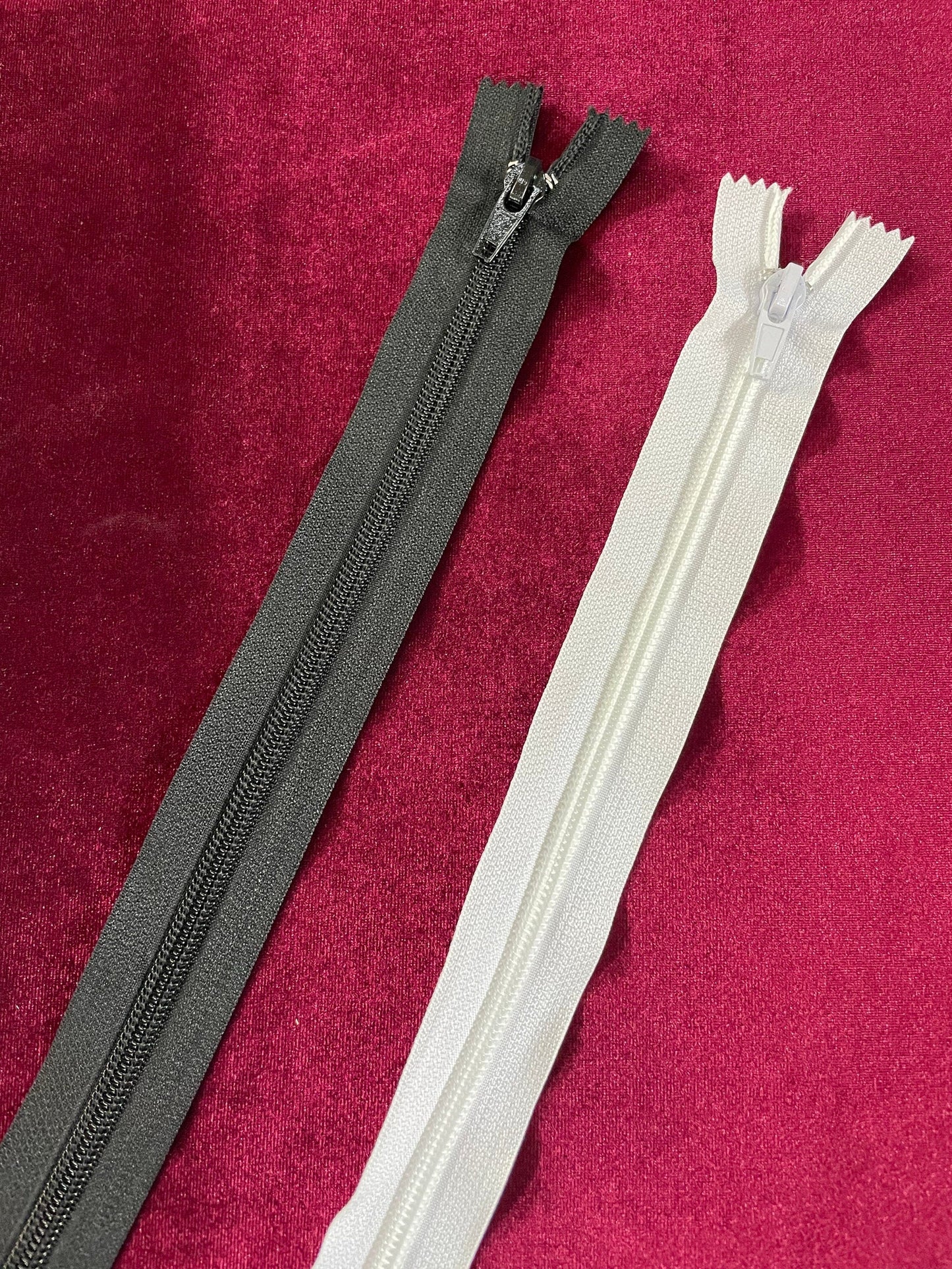 19 inch Nylon closed end zips, one size zips, zips, nylon zips, 48 cm length Zip