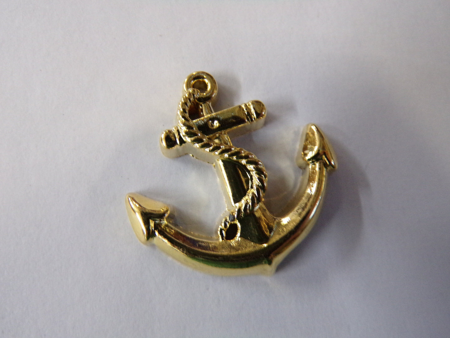 4pcs Decorative Anchor in Gold Tone, Lightweight Anchor, Jewellery, Sewing, Nautical, anchor button, nautical button