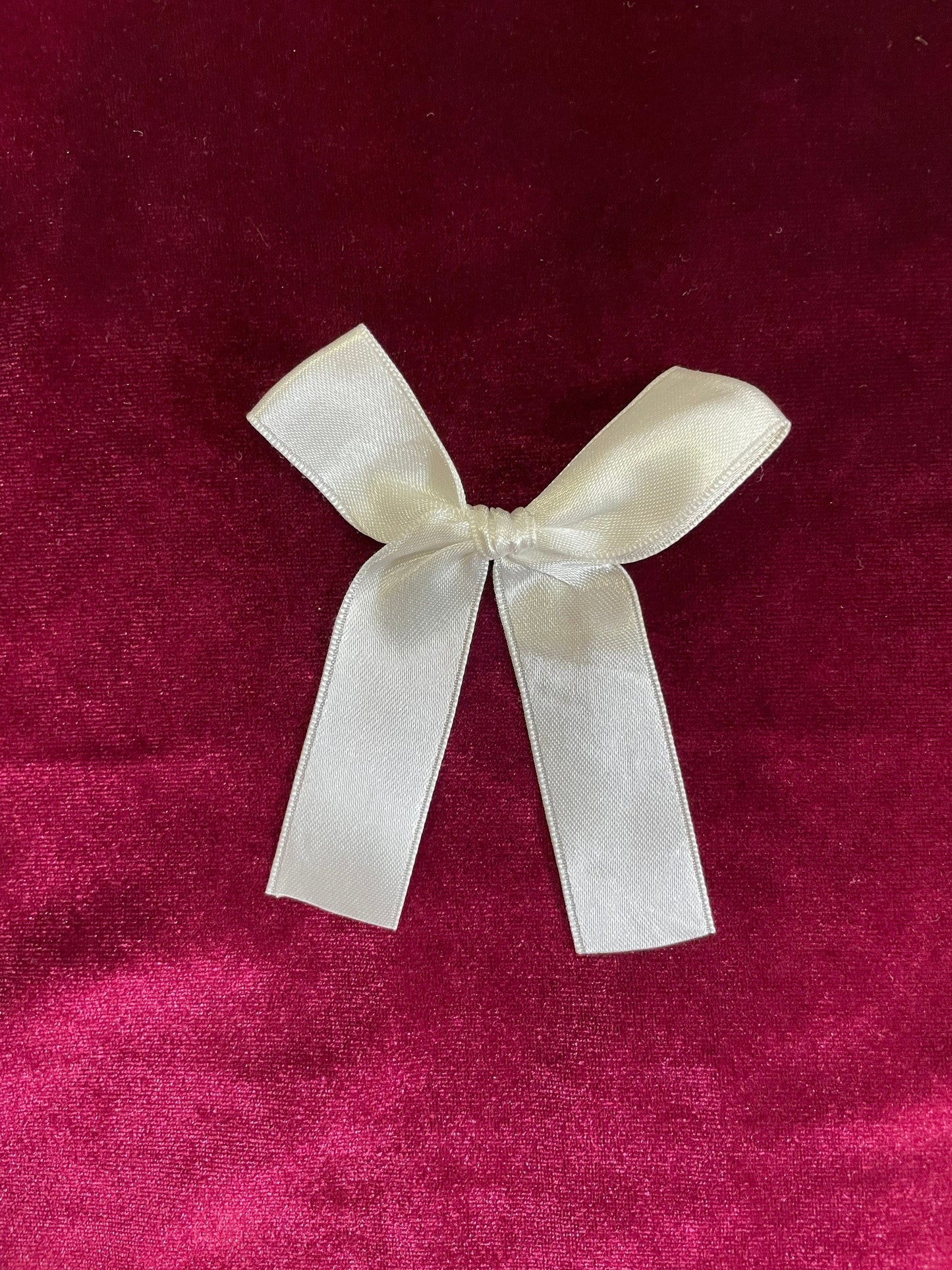 20mm bows, satin bows, ribbon bows.
