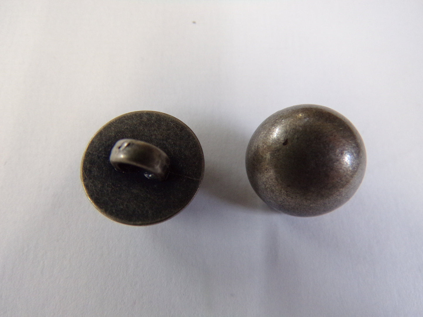 6pcs, 15mm, Vintage style buttons, Military Buttons, Gun metal buttons, Brass buttons, Army buttons, antique nickel buttons, puerta buttons