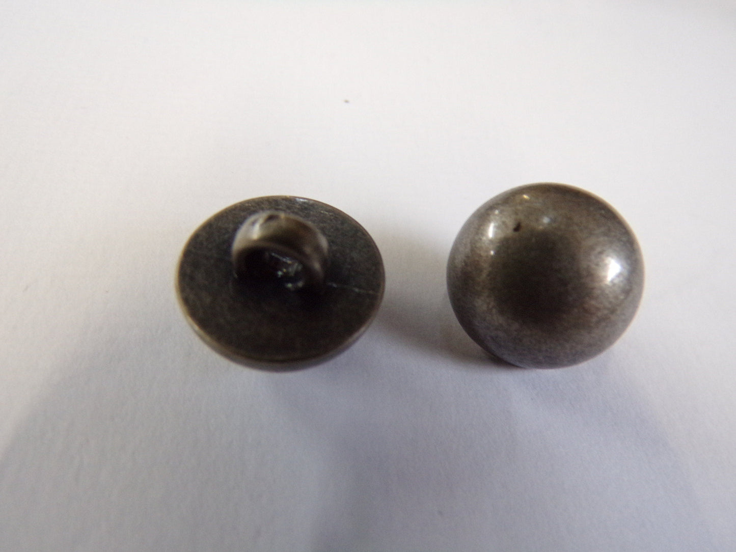 6pcs, 15mm, Vintage style buttons, Military Buttons, Gun metal buttons, Brass buttons, Army buttons, antique nickel buttons, puerta buttons