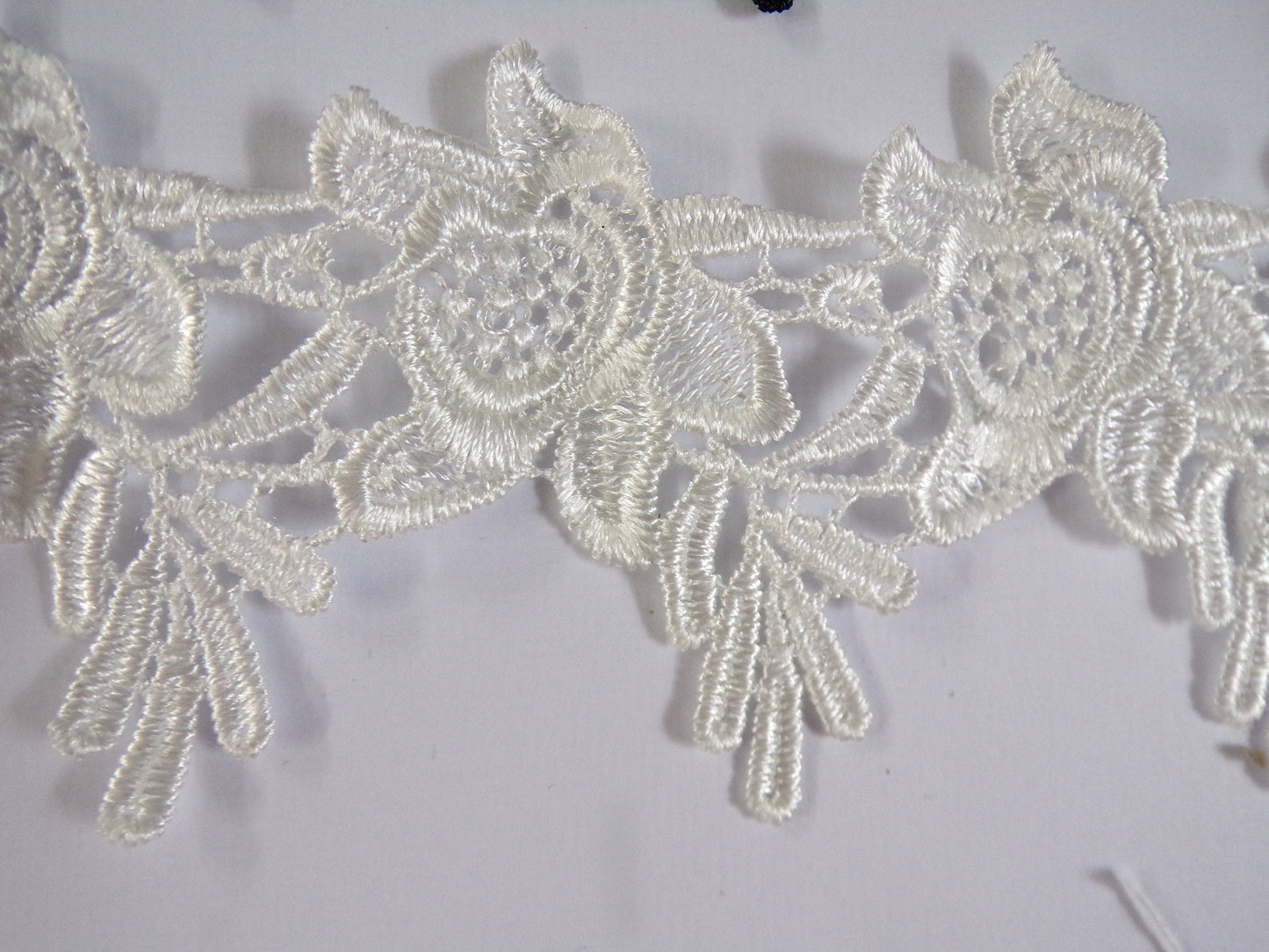 7.5 cm Black or White Guipure Lace Trim, Embroidered Lace, Decorative Trim for lingerie, tops, dresses, Sewing Craft, Dress lace