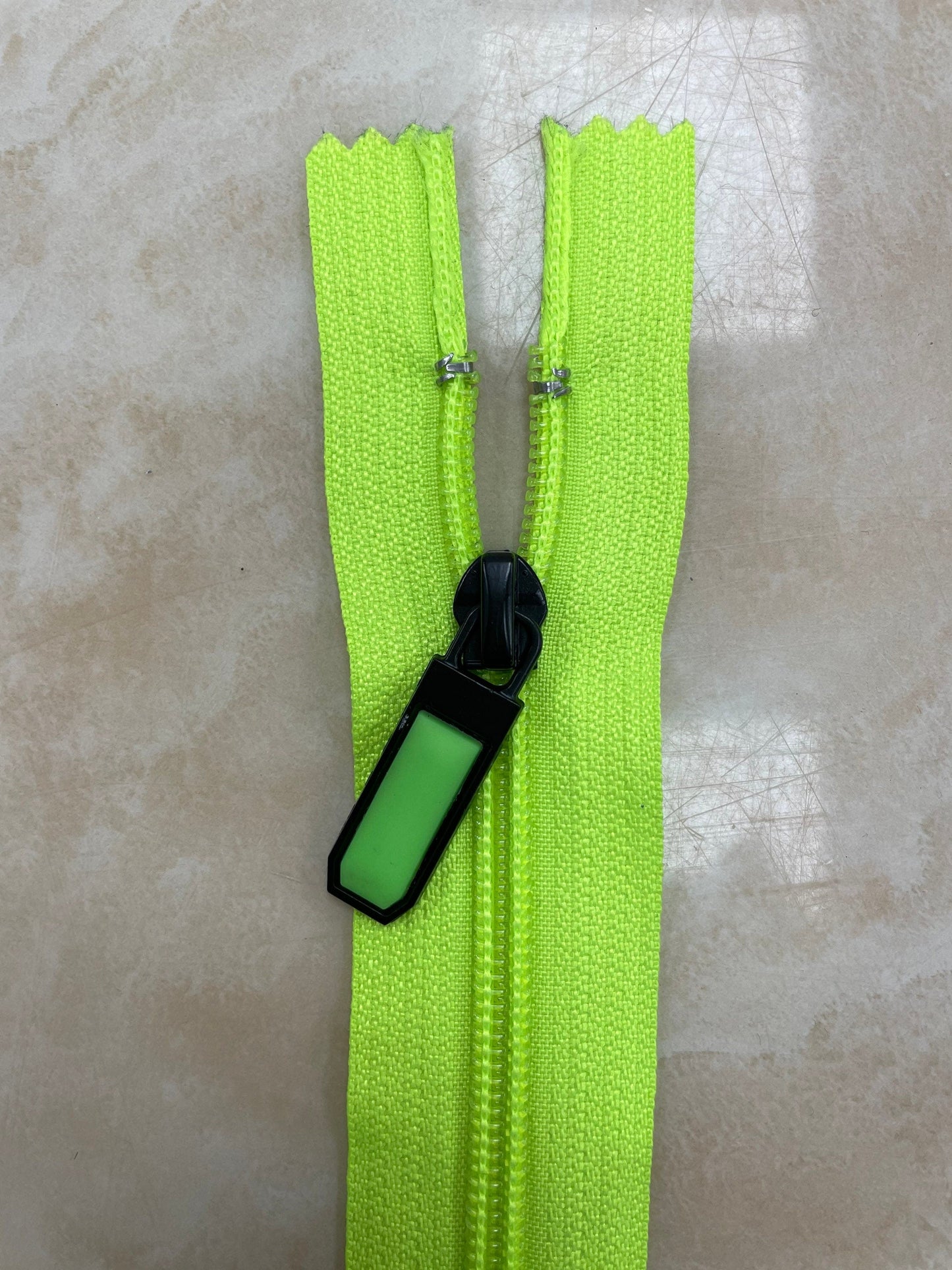 Activewear zip, zipper, fluorescent zipper, sports zippers, 18cm zips