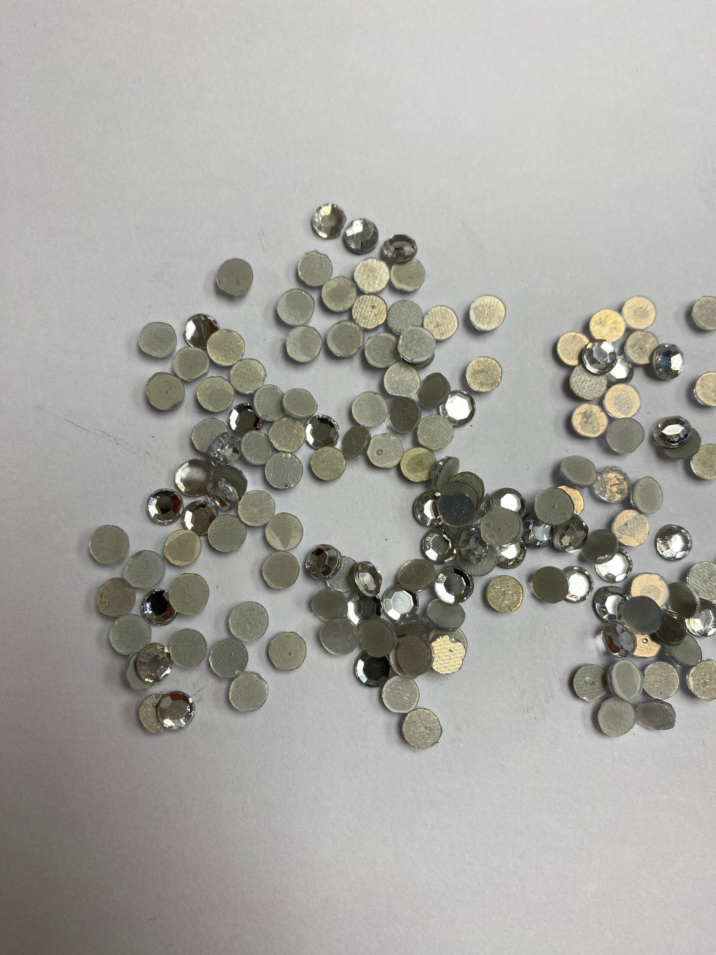Loose diamanté Stone, Clear Colour, Silver stones, glue on stones, Size 4.5mm