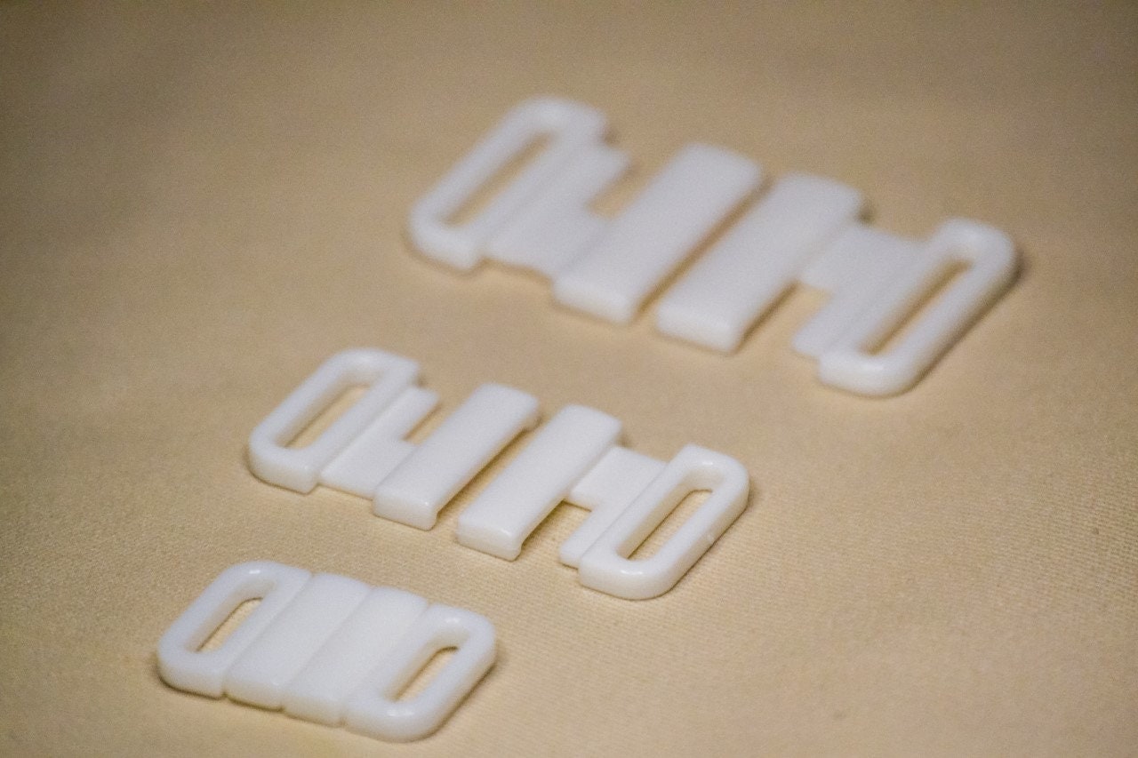 Bikini Plastic Buckles, Bikini Clasp, Fasteners, Hooks, Swimsuit Fastener, Hook and snap, swimwear clasp