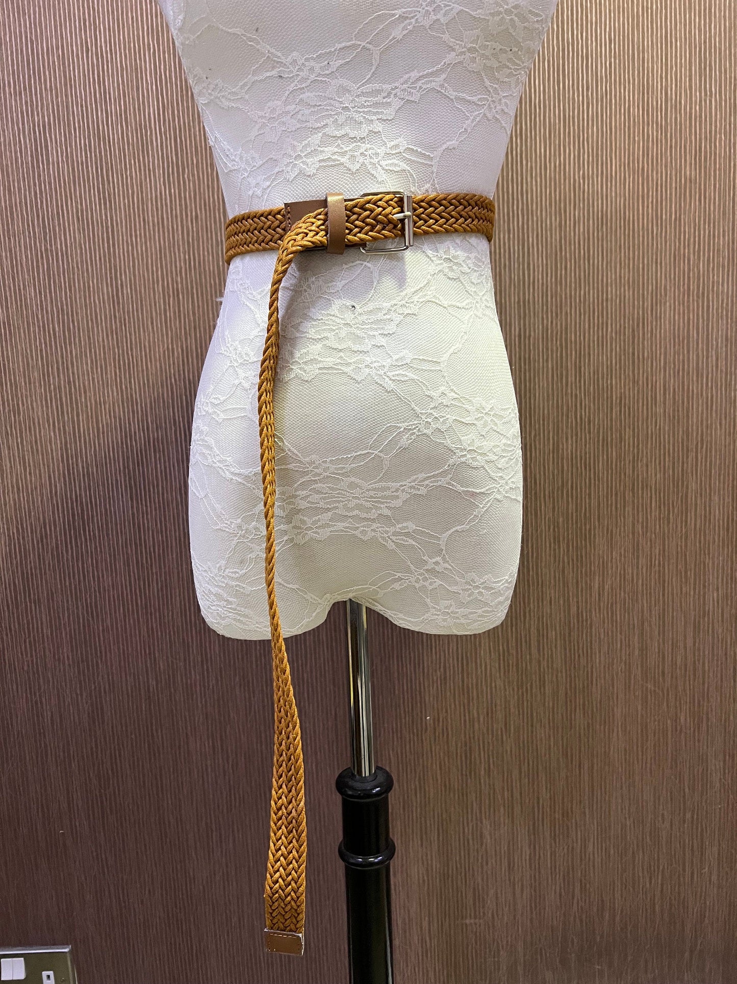 Brown Elasticated Raffia Belt with Wicker style buckles, 123.7 cm stretch belt, belt, vintage belt, boho belt, Y2K Fashion, Tan Belt