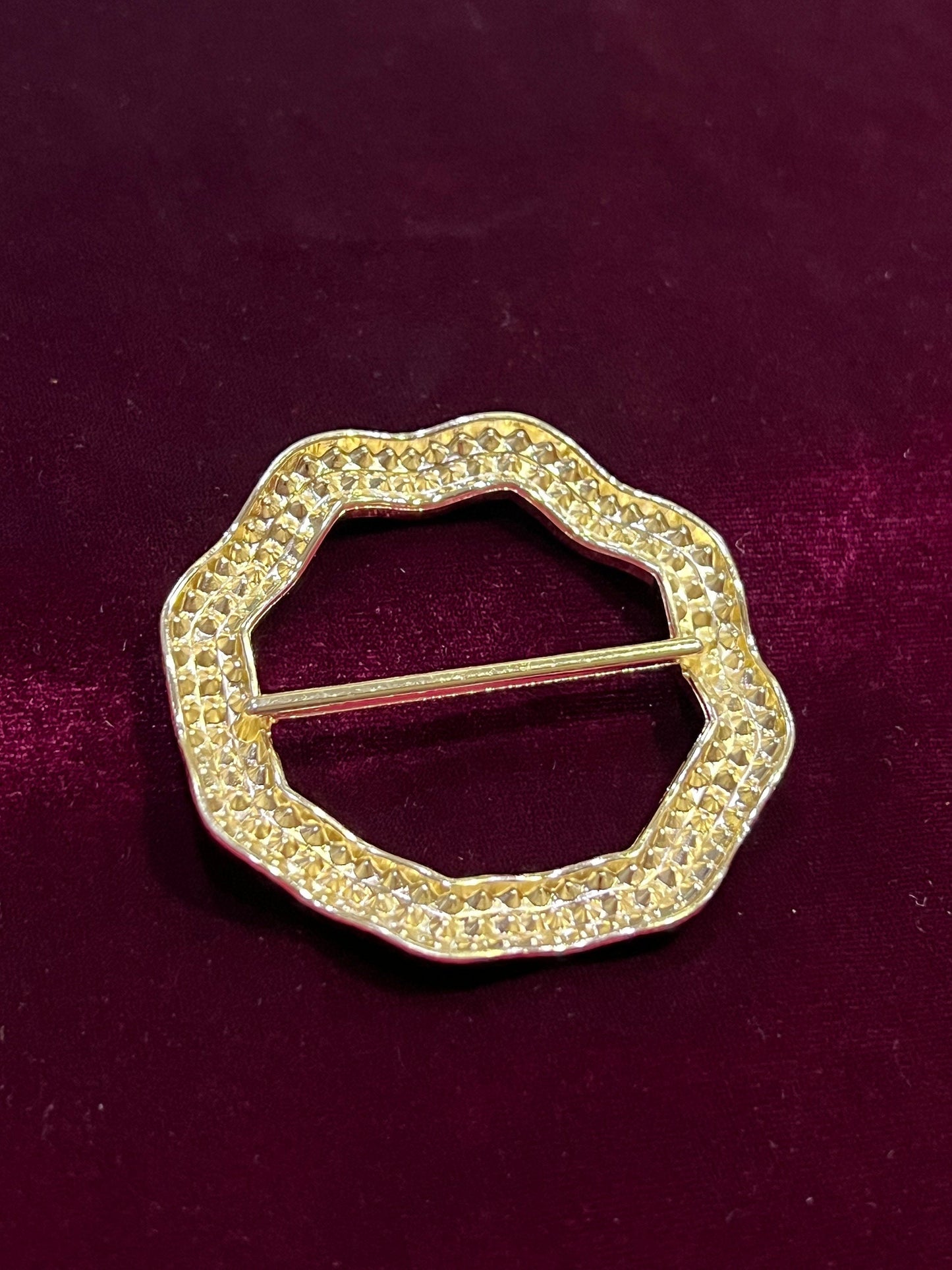 Diamanté wavy Buckle, metal buckle, gold buckle, swimwear buckle, Swimwear buckle, diamanté buckle, belt buckle