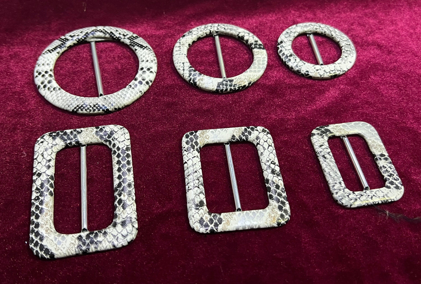 Faux Leather Snakeskin print buckle slider, Buckle Slider, Lightweight Slider, Round slider, Rectangle Slider, Snake print Buckler,