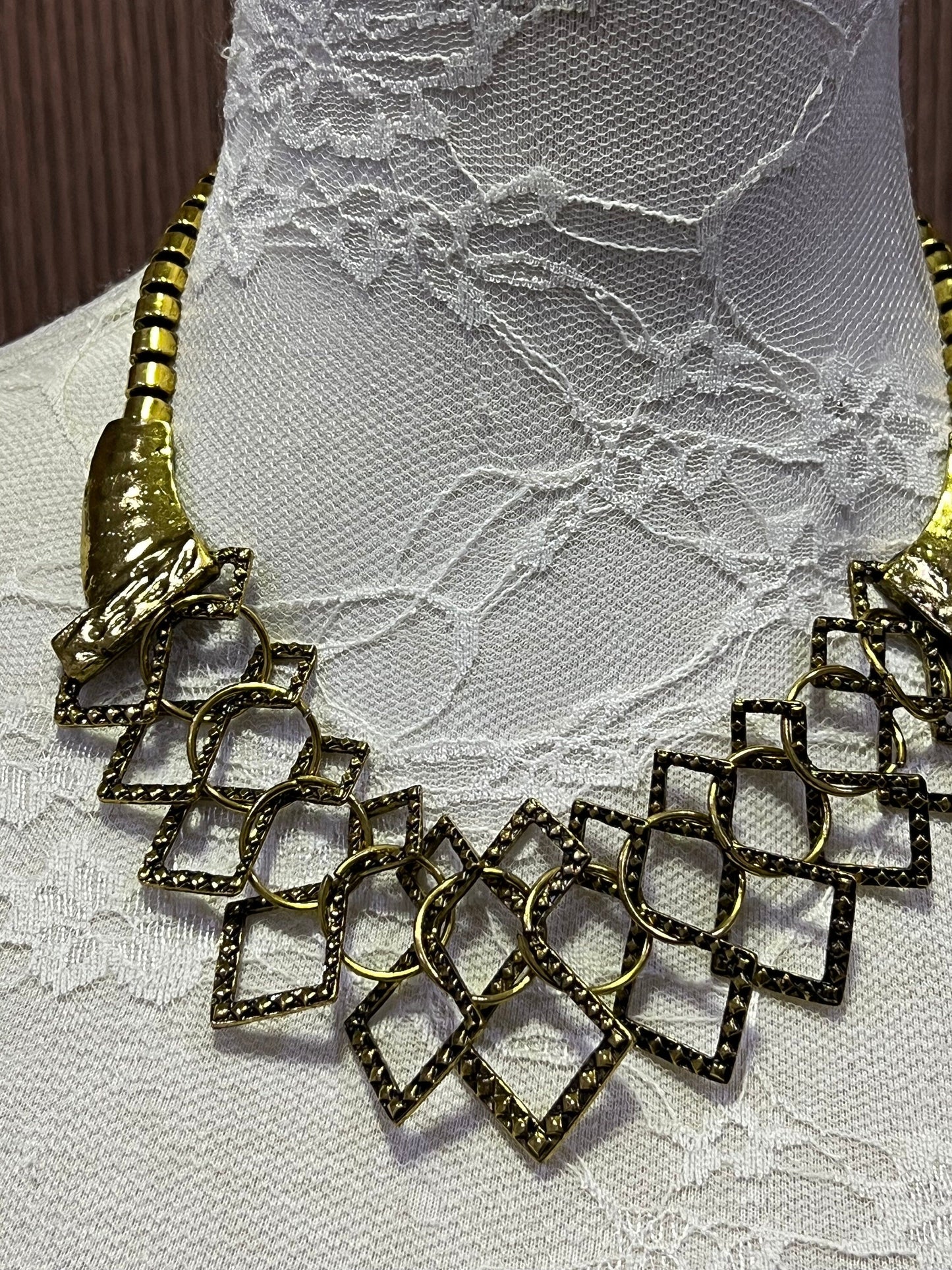 Metal Gold Necklace, decorative Necklace, vintage fashion, Chain Accessories, vintage necklace