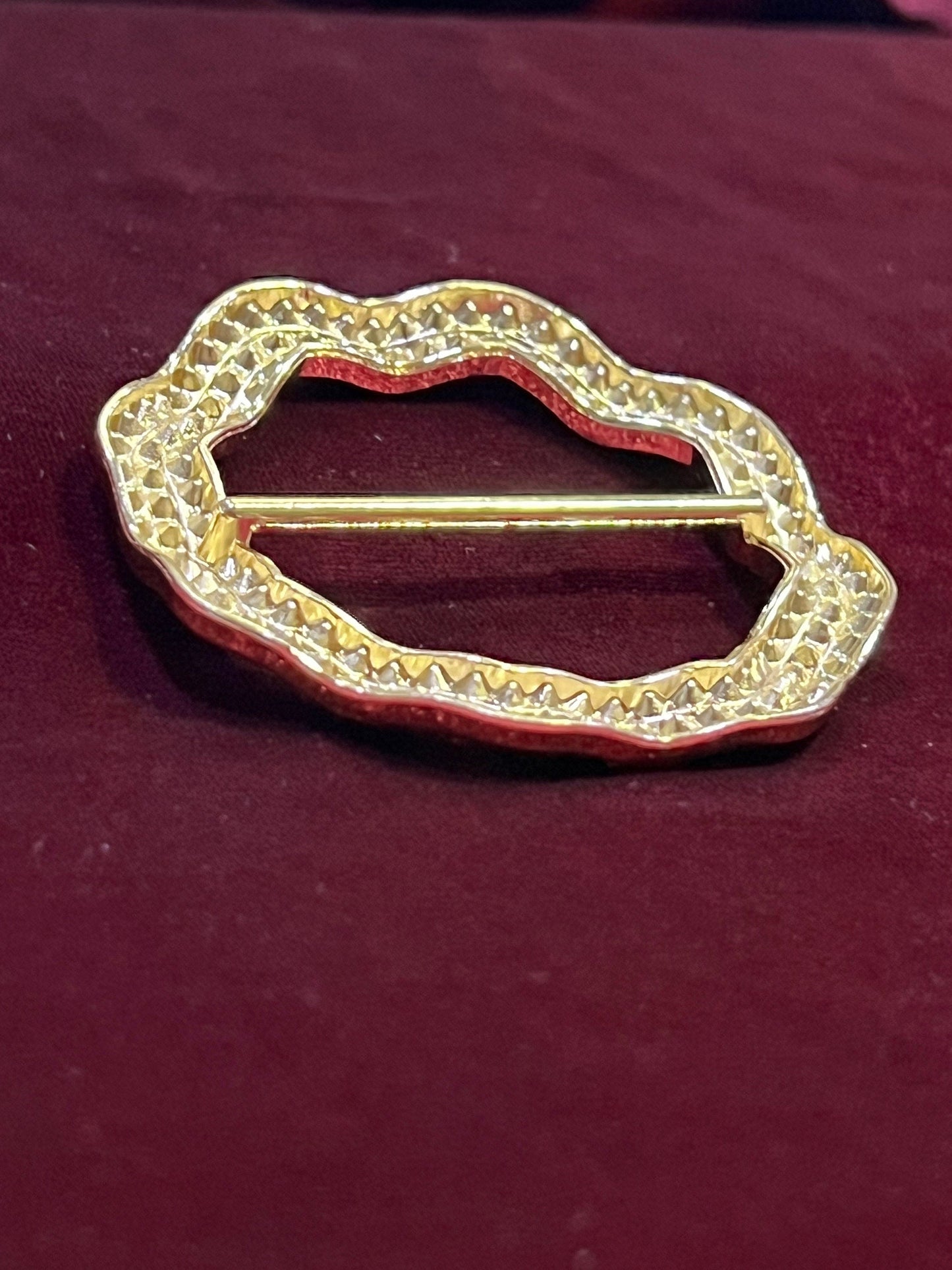 Diamanté wavy Buckle, metal buckle, gold buckle, swimwear buckle, Swimwear buckle, diamanté buckle, belt buckle