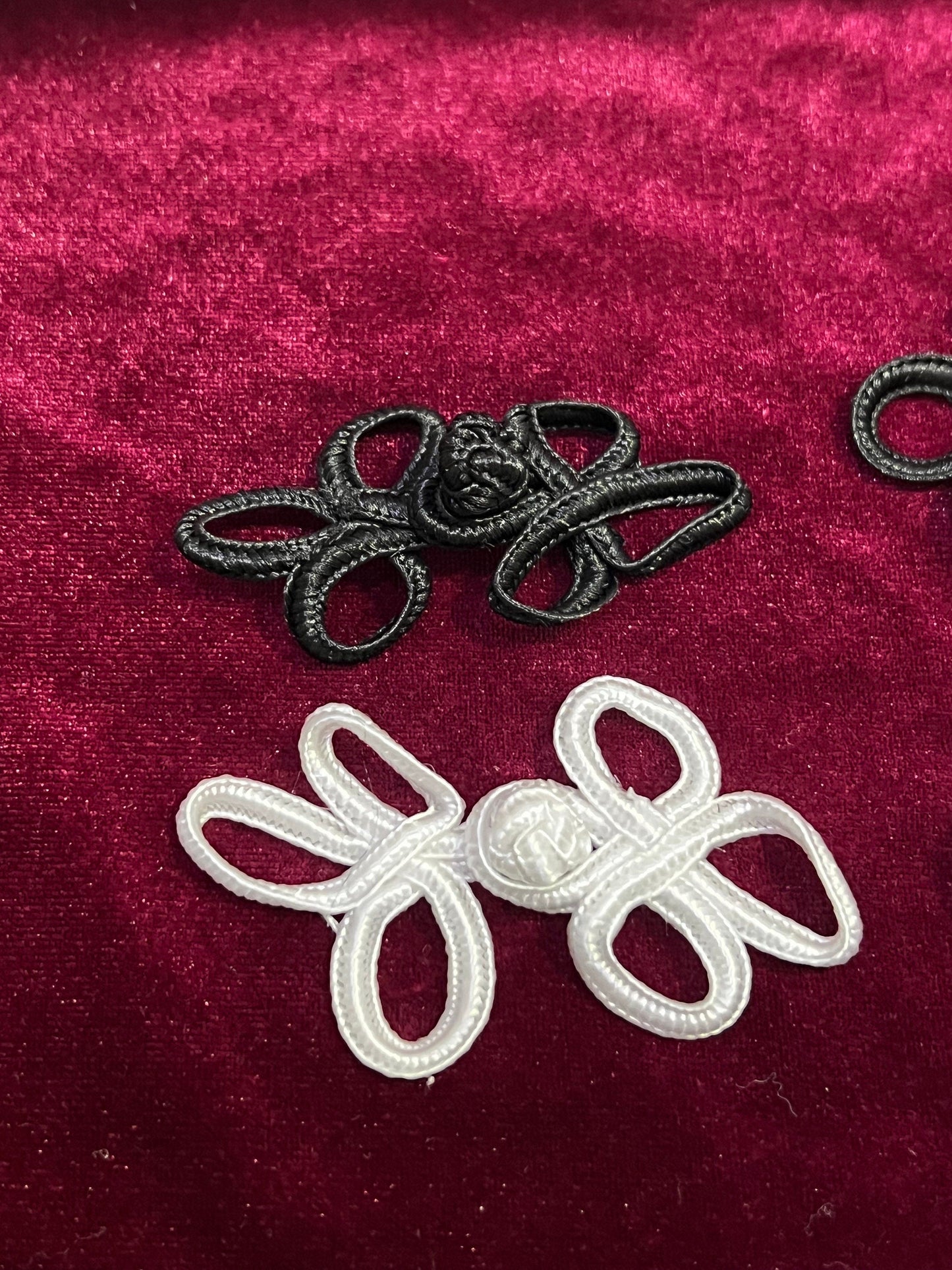 Frog Fasteners, Frog Closure Buttons, Chinese Buttons in Black and White, Braid Frog Fasteners, Chinese buttons
