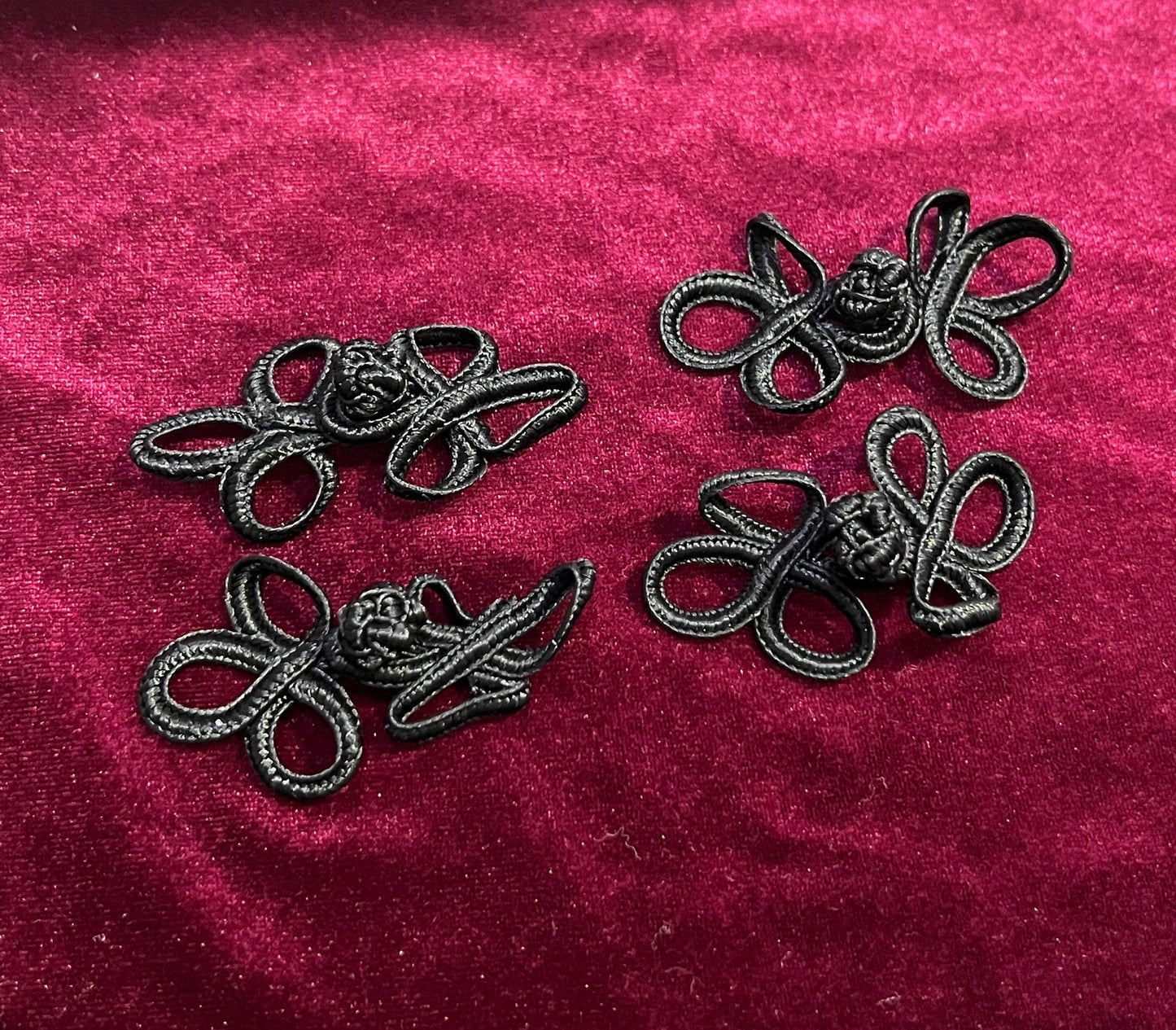 Frog Fasteners, Frog Closure Buttons, Chinese Buttons in Black and White, Braid Frog Fasteners, Chinese buttons