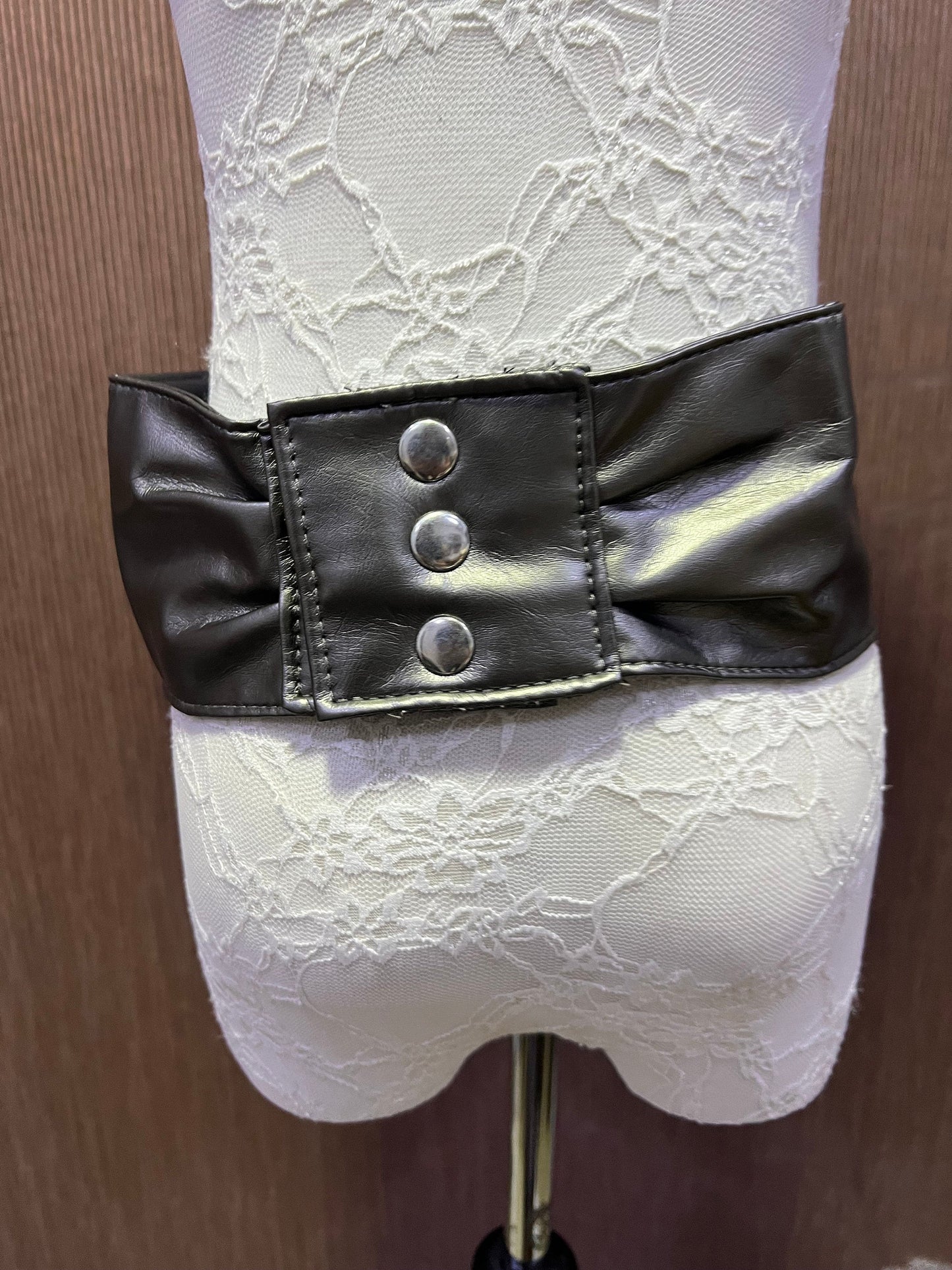 4” belt Faux Leather grey bow belt, fashion belt, faux leather belt, wide belt, bow belt, grey belt