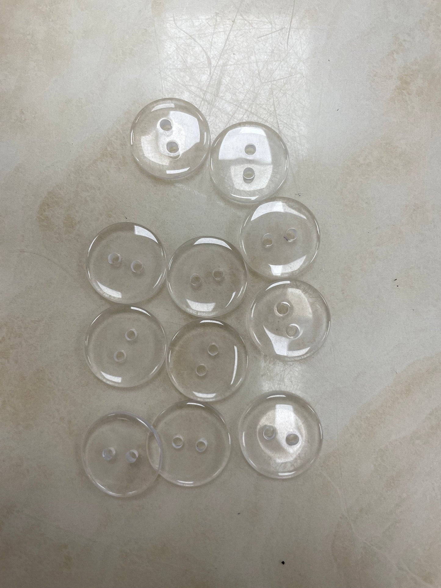 Clear buttons, shirt buttons, jigger buttons, blazer buttons, dress buttons, buttons, 20l button, 28l buttons.
