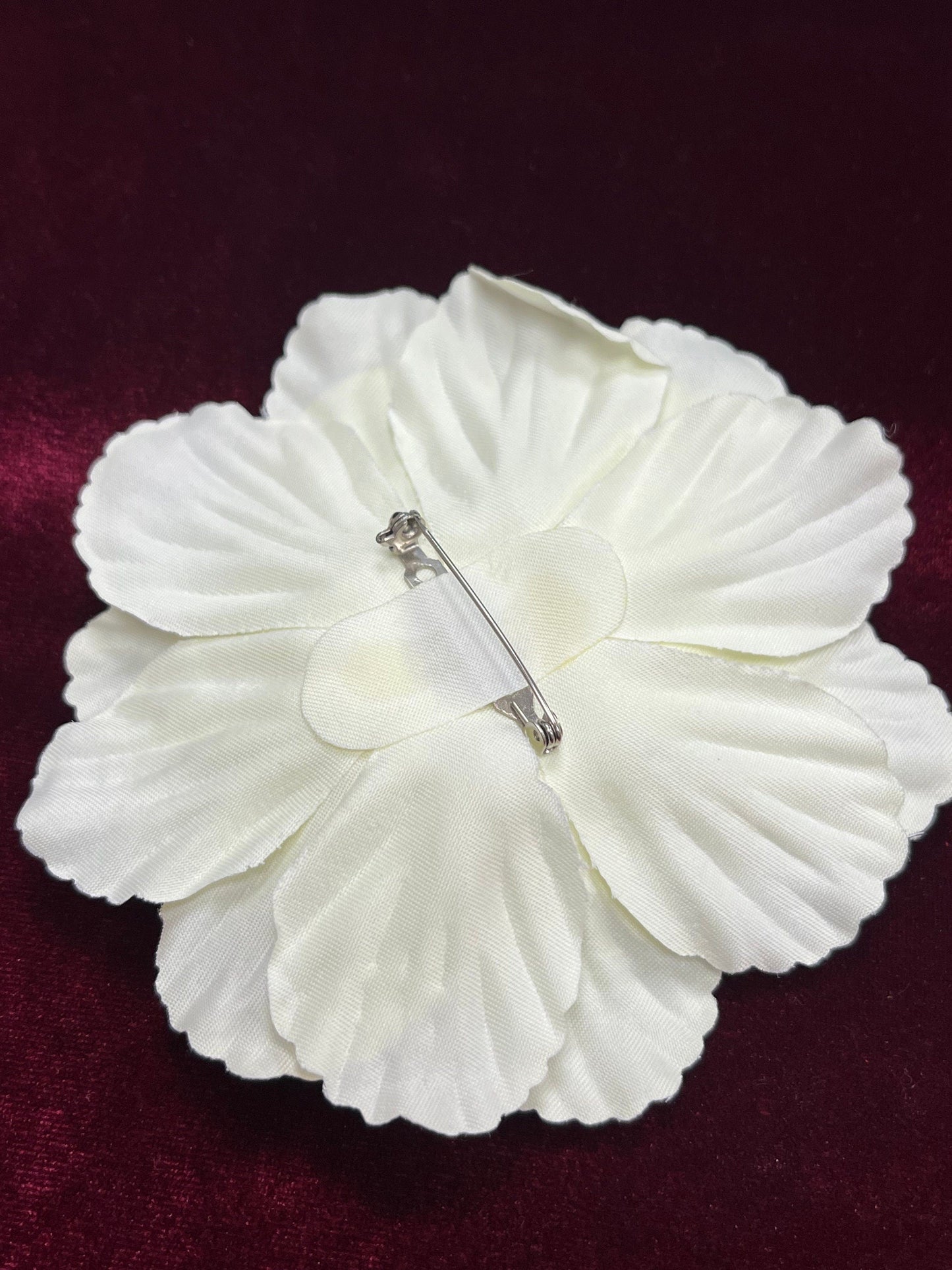 Flower Brooch, Wedding Corsage, Wedding Accessories, Bridal Flowers brooches, Flower brooches made from fabric