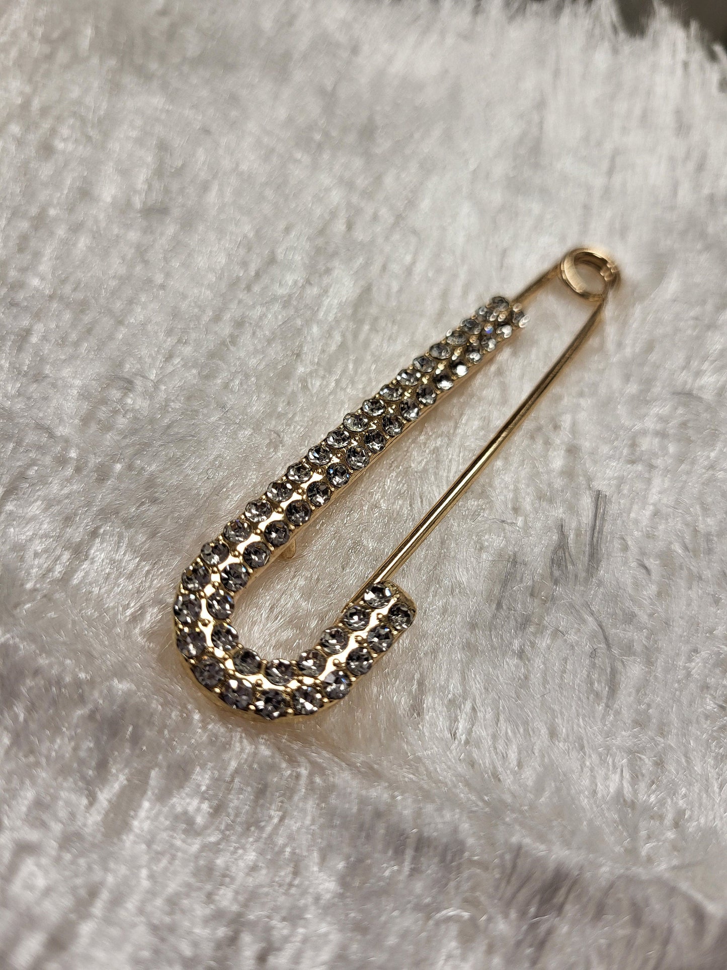 Gold diamante brooch, pin, accessory, diamante, brooch, diamanté brooch, saree pin, scarf pin, shawl pin, brooch