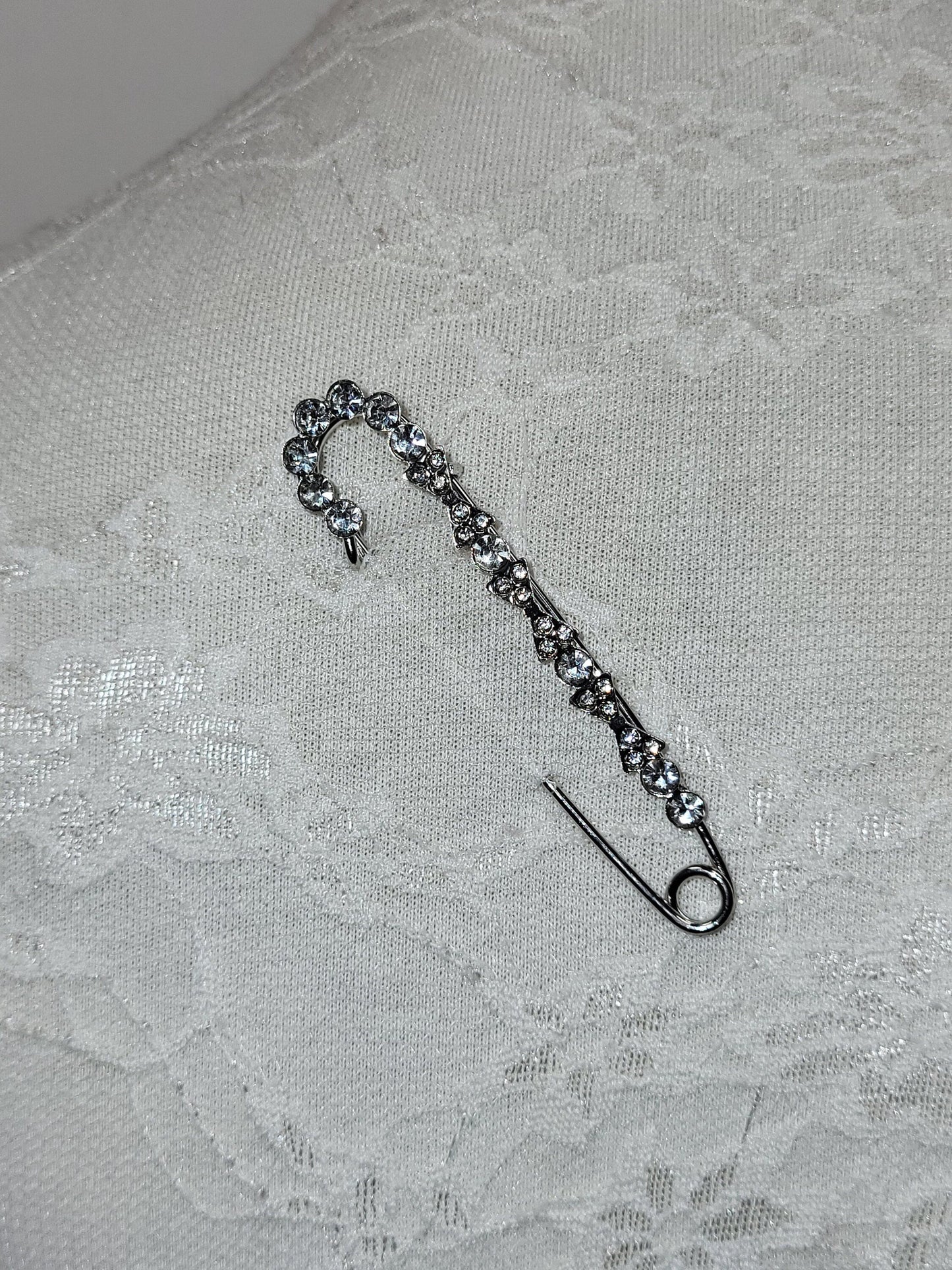 Diamante Brooch, Brooch, Pin, Accessory, Bow, saree pin, safety pin, shawl pin, scarf pin