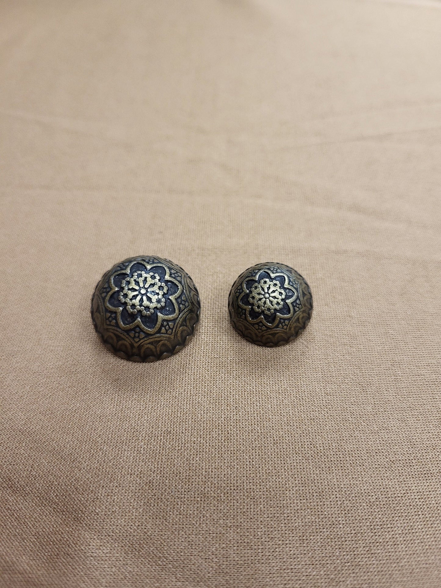 Antique brass buttons, Metal button, buttons, Antique, Vintage button, brass button, pattern buttons
