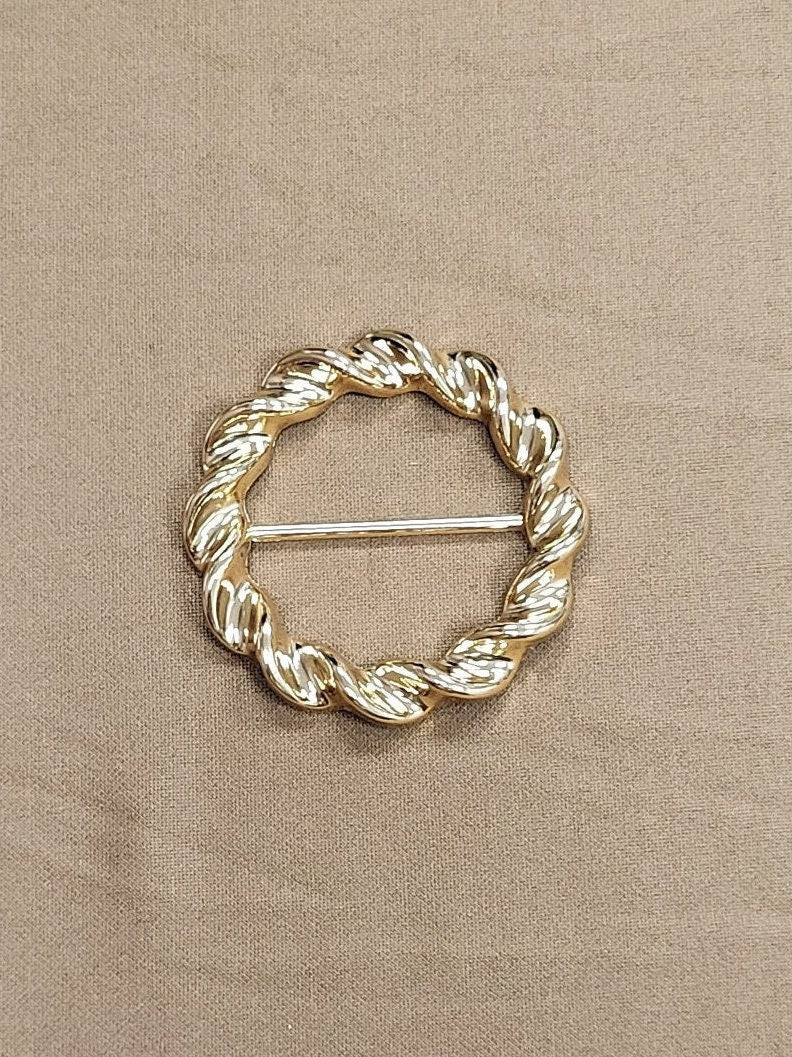 Gold decorative buckle, metal buckle, twisted metal buckle, buckle, swimwear buckle, gold buckle, metal buckle, hammered buckle