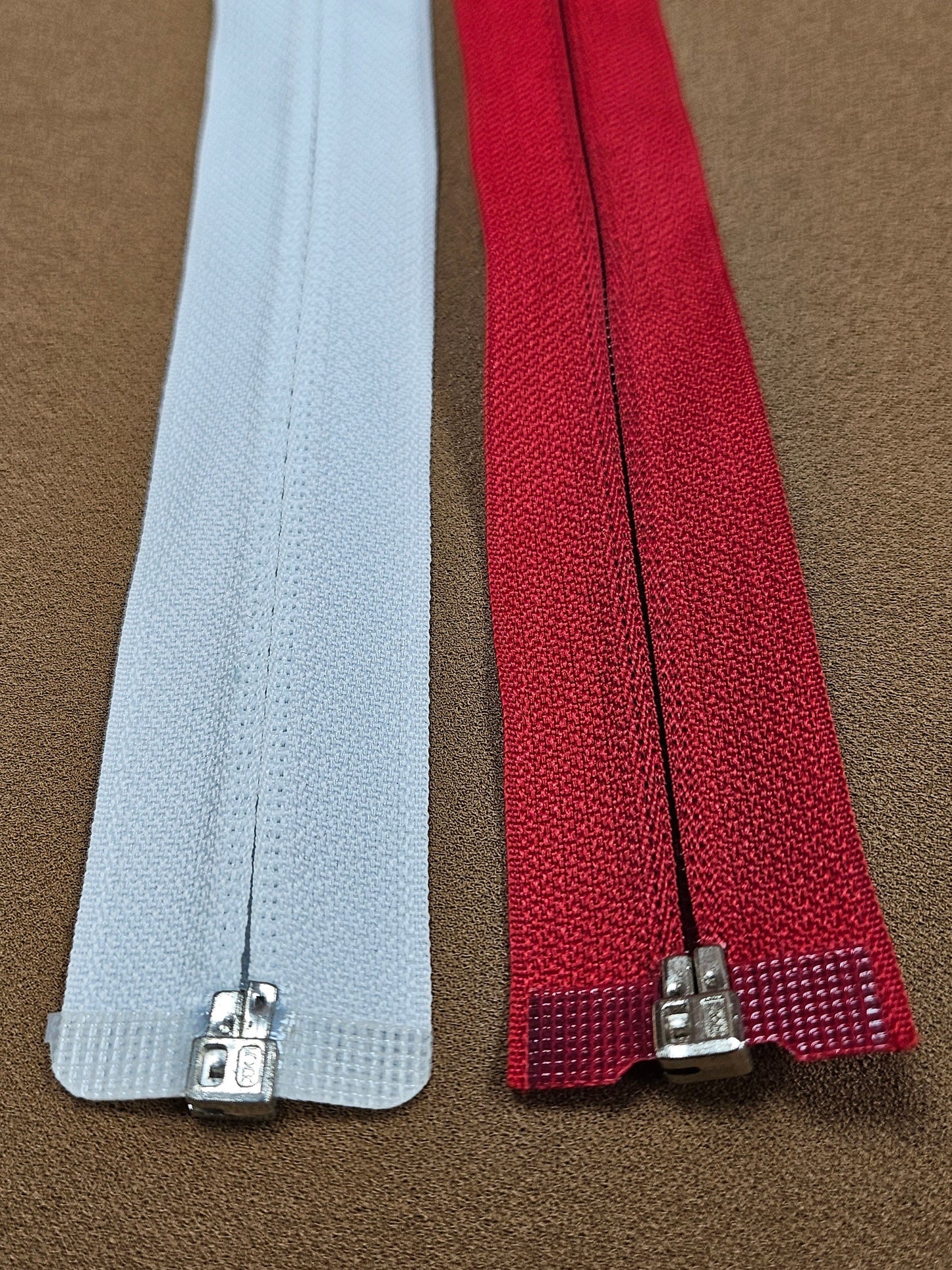 17" Open-ended zips, plastic teeth, metal zip slider/puller (B)