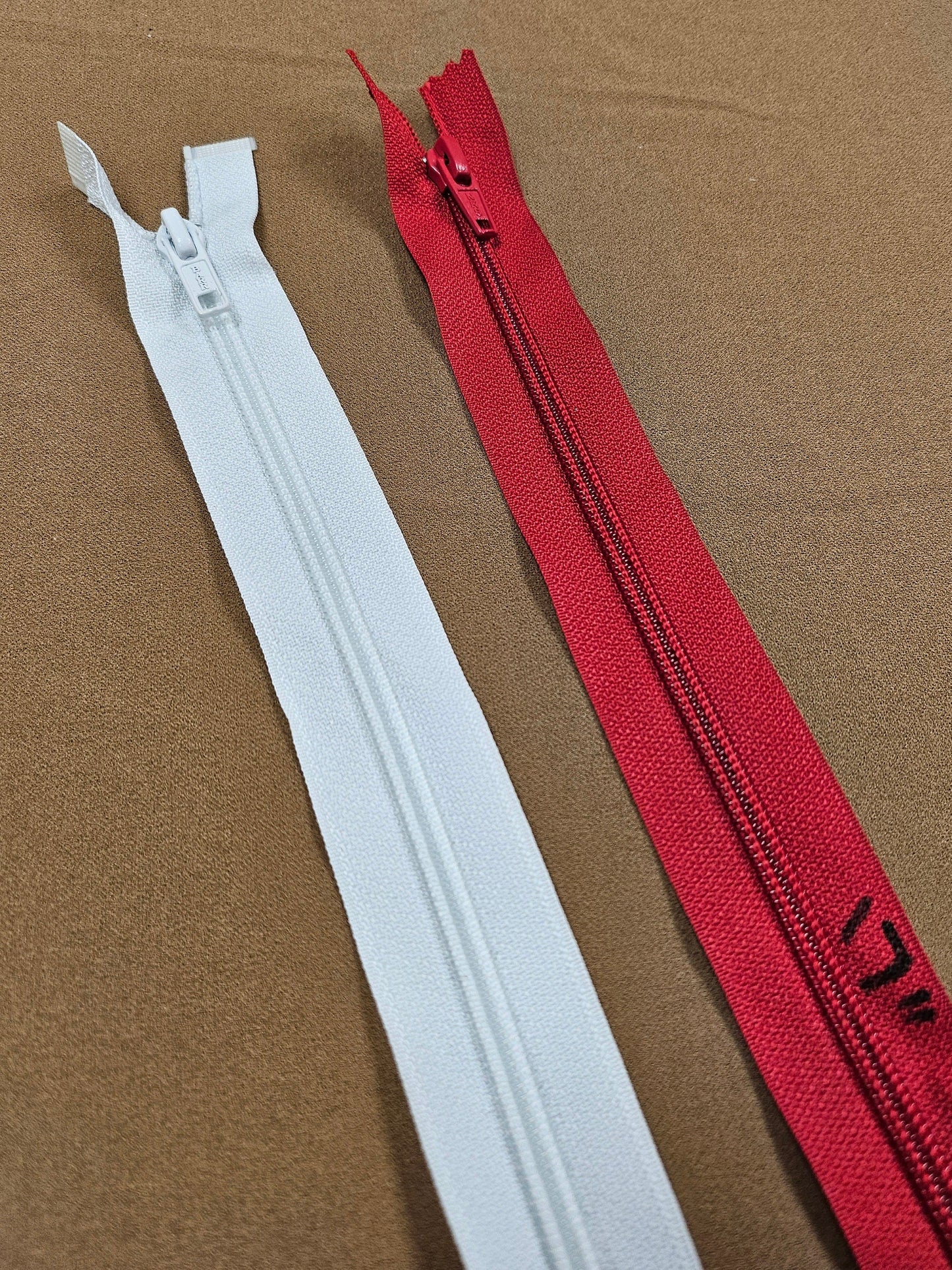 17" Open-ended zips, plastic teeth, metal zip slider/puller (B)
