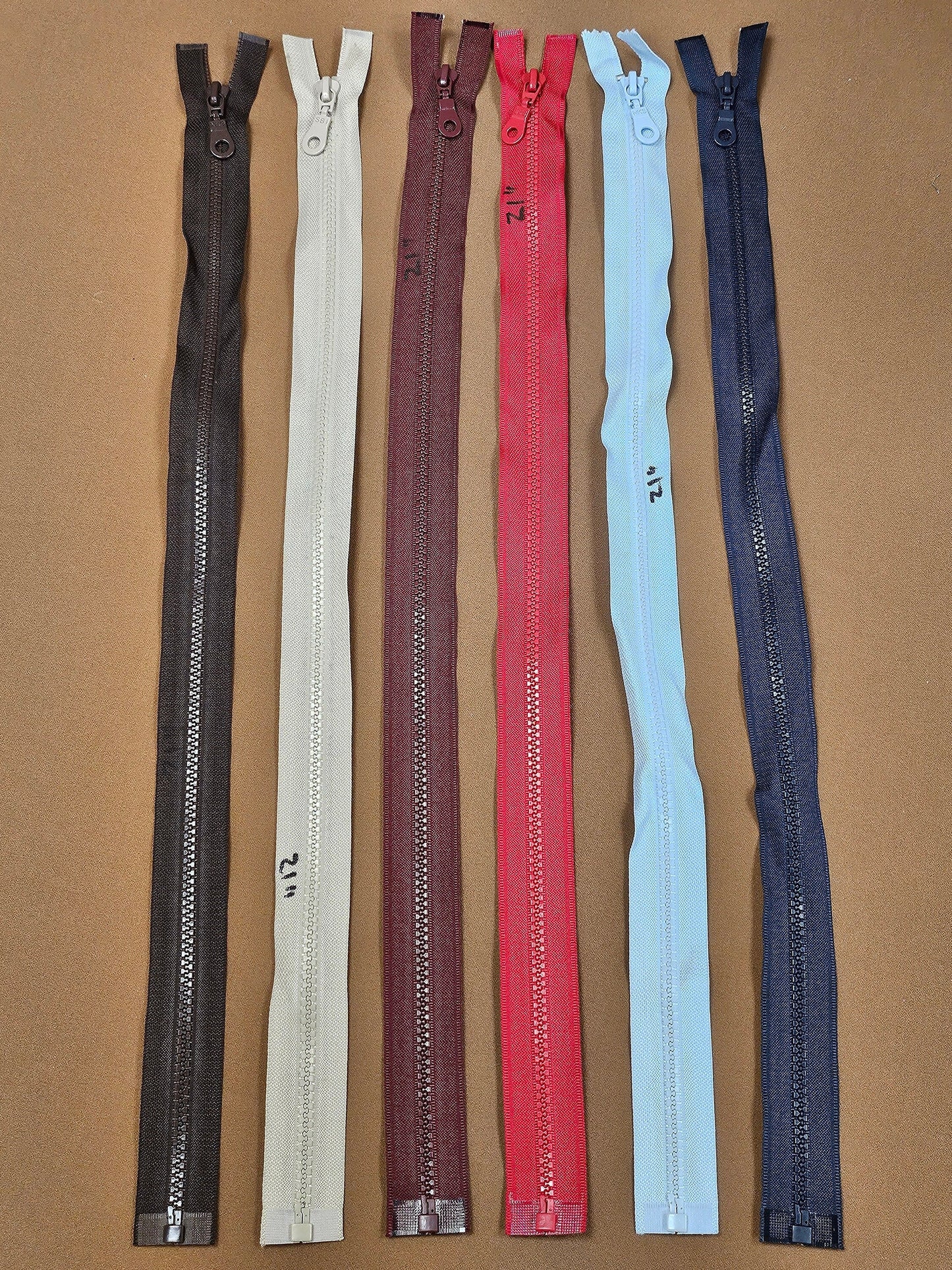 21" Open-ended zips, Metal Puller/slider, Plastic Teeth, plastic zips, open end zips, plastic open zips, hoody zips, jacket zips