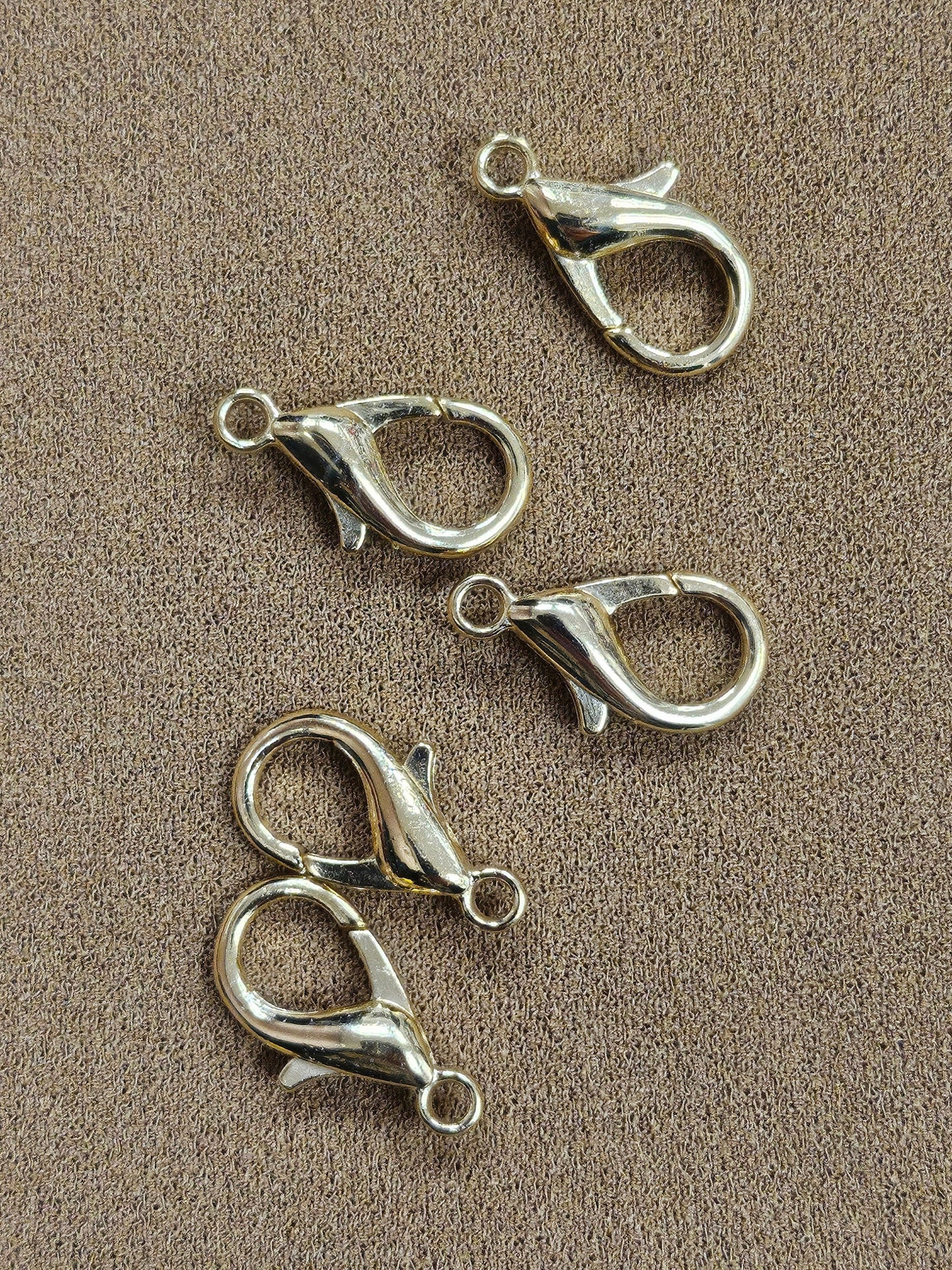 Gold lobster clip, necklace clip, replacement clip, jewellery clasp, replacement clasp, necklace clasp