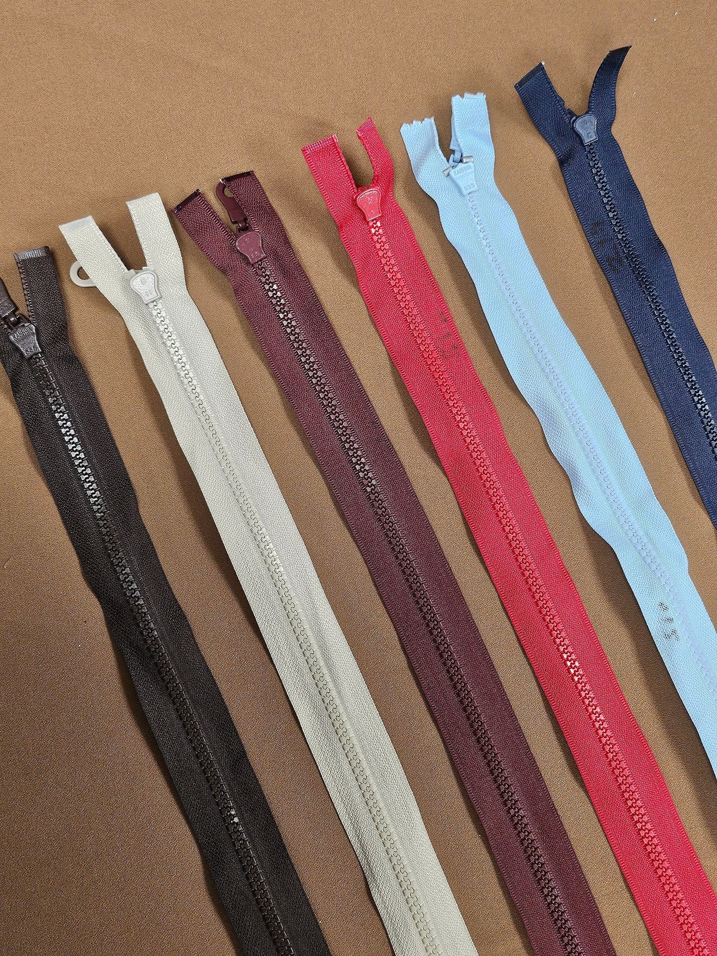 21" Open-ended zips, Metal Puller/slider, Plastic Teeth, plastic zips, open end zips, plastic open zips, hoody zips, jacket zips